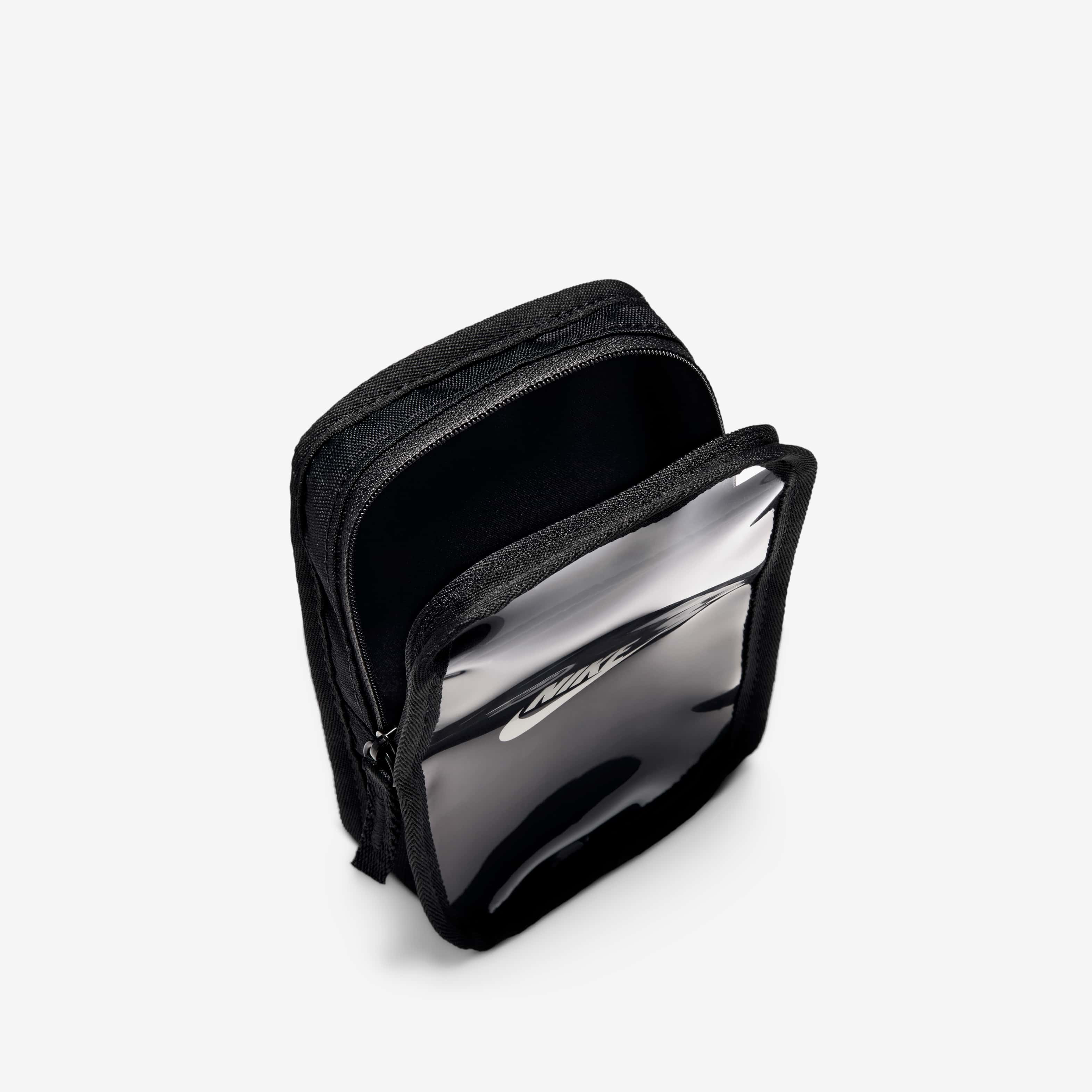 نايكي كلوب image number 4