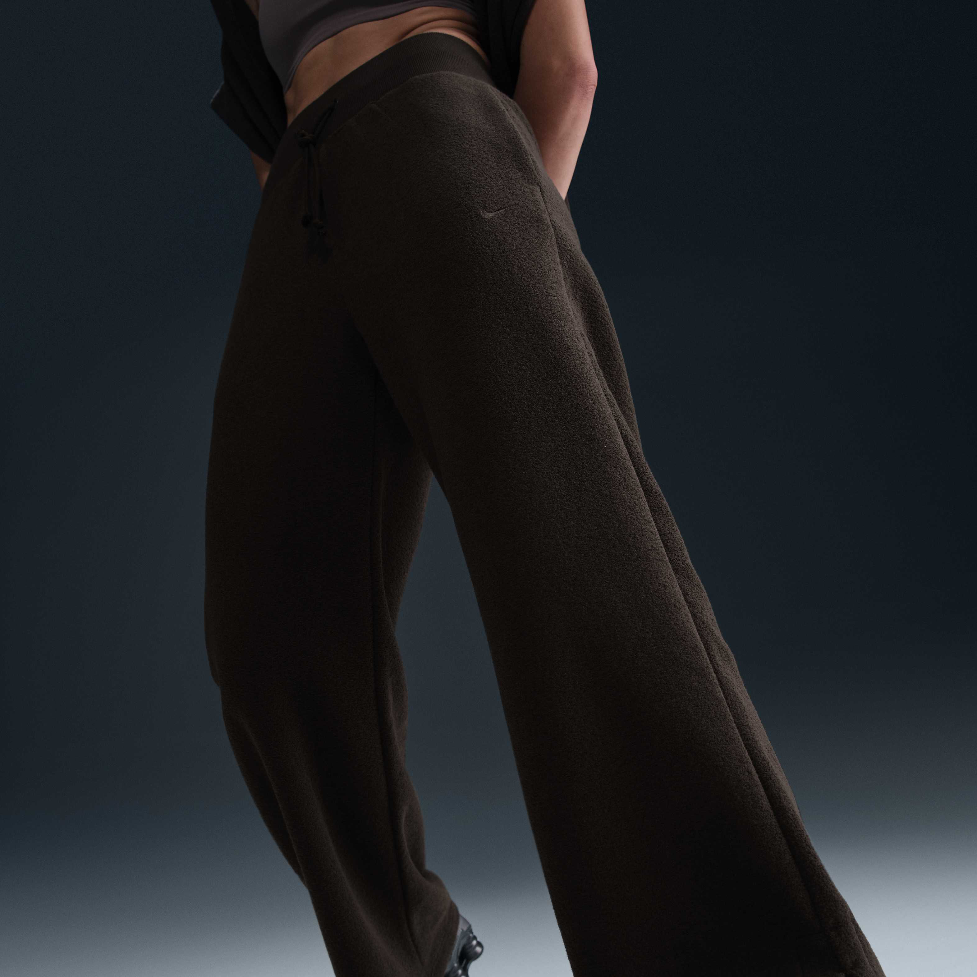 Nike Sportswear Phoenix Plush image number 1