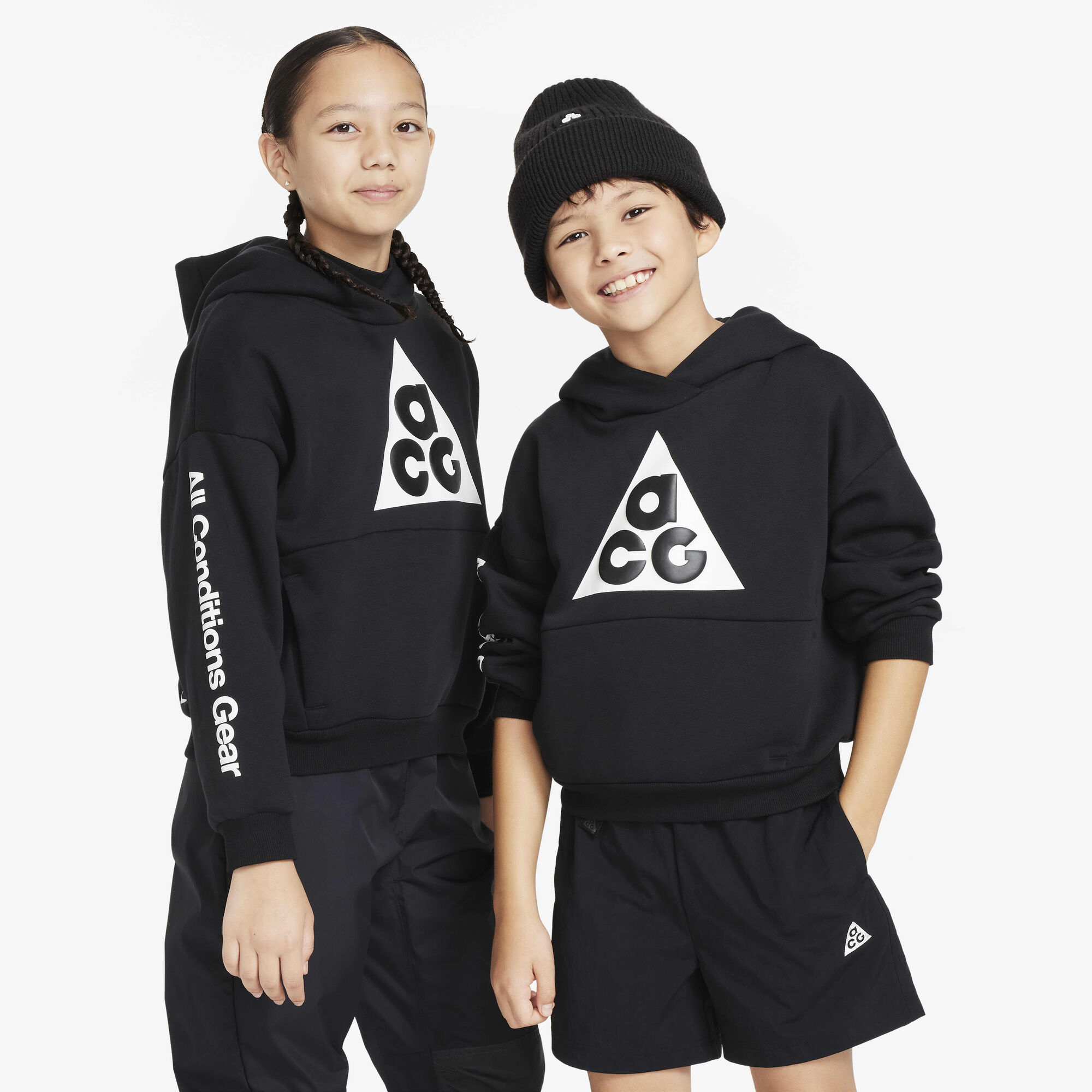 Reading RFC Child's Black Photon Warm Up Jacket