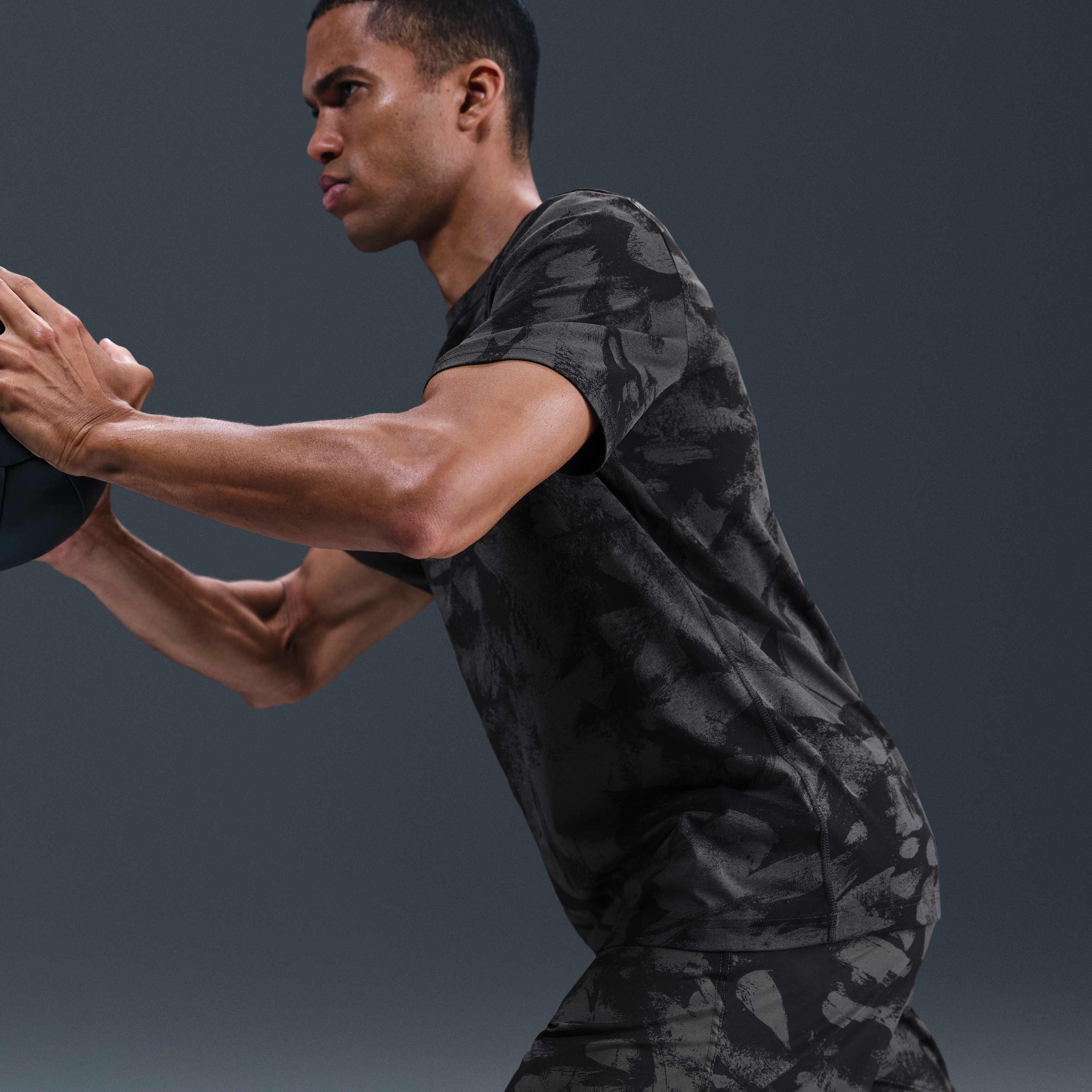 Nike Form image number 4