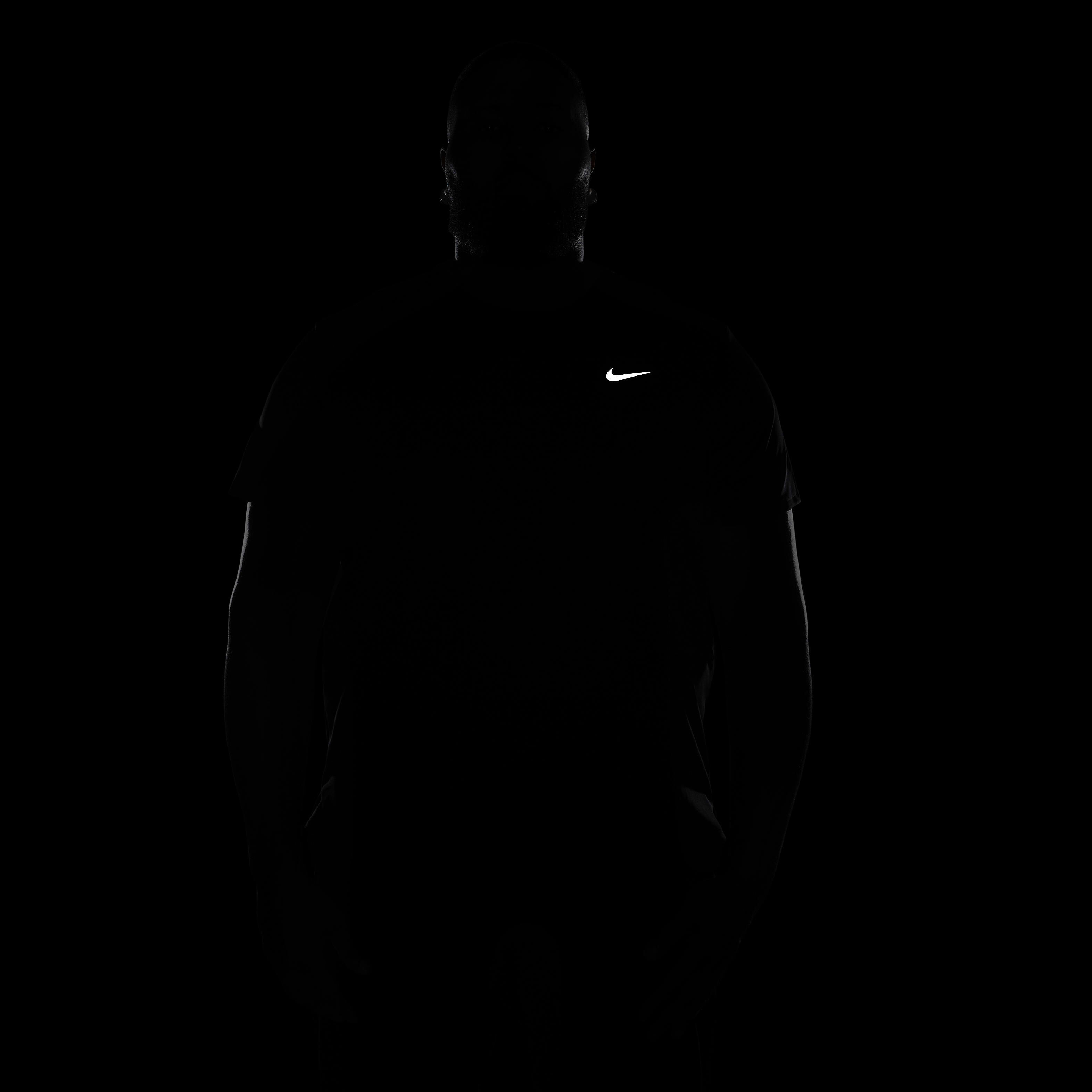 نايكي ميلر image number 11