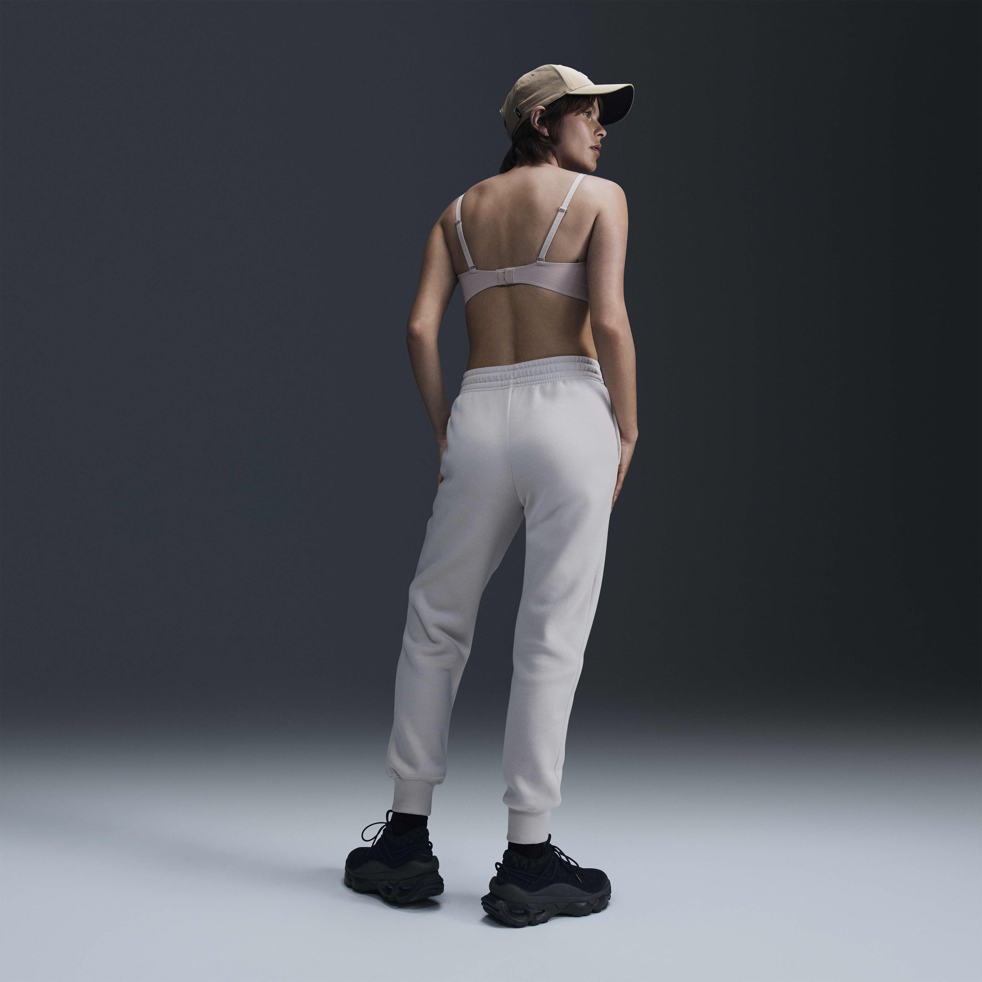 Buy Nike Alate Minimalist Women's Light-Support Padded