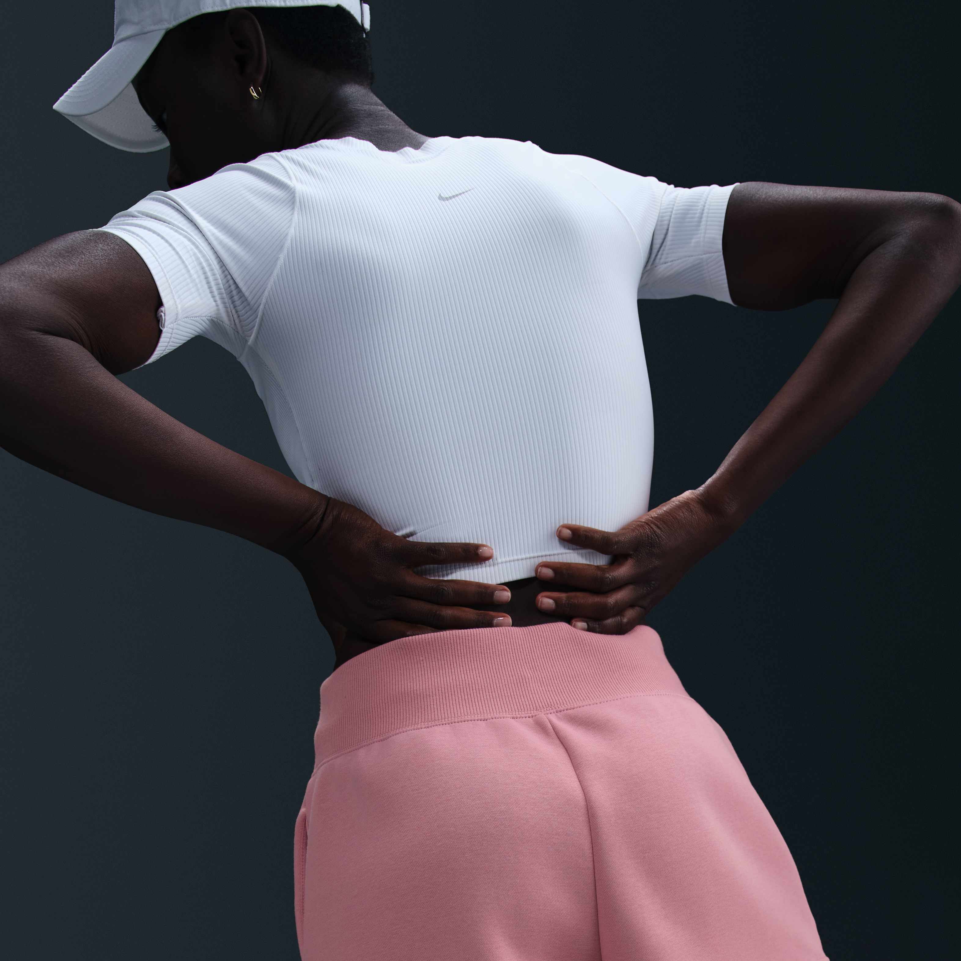 نايكي سبورتسوير فينيكس فليس image number 2