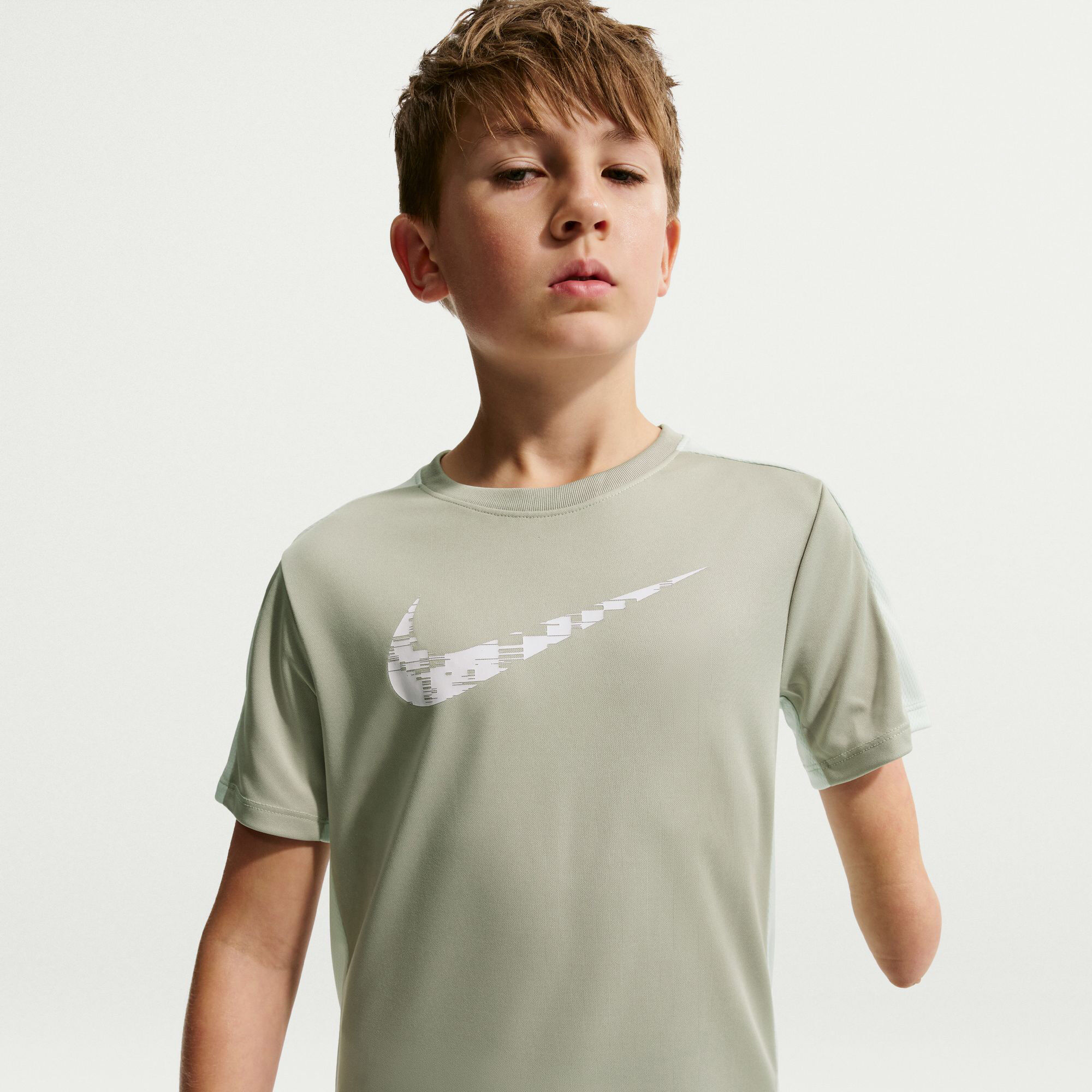 Nike Trophy23 image number 2