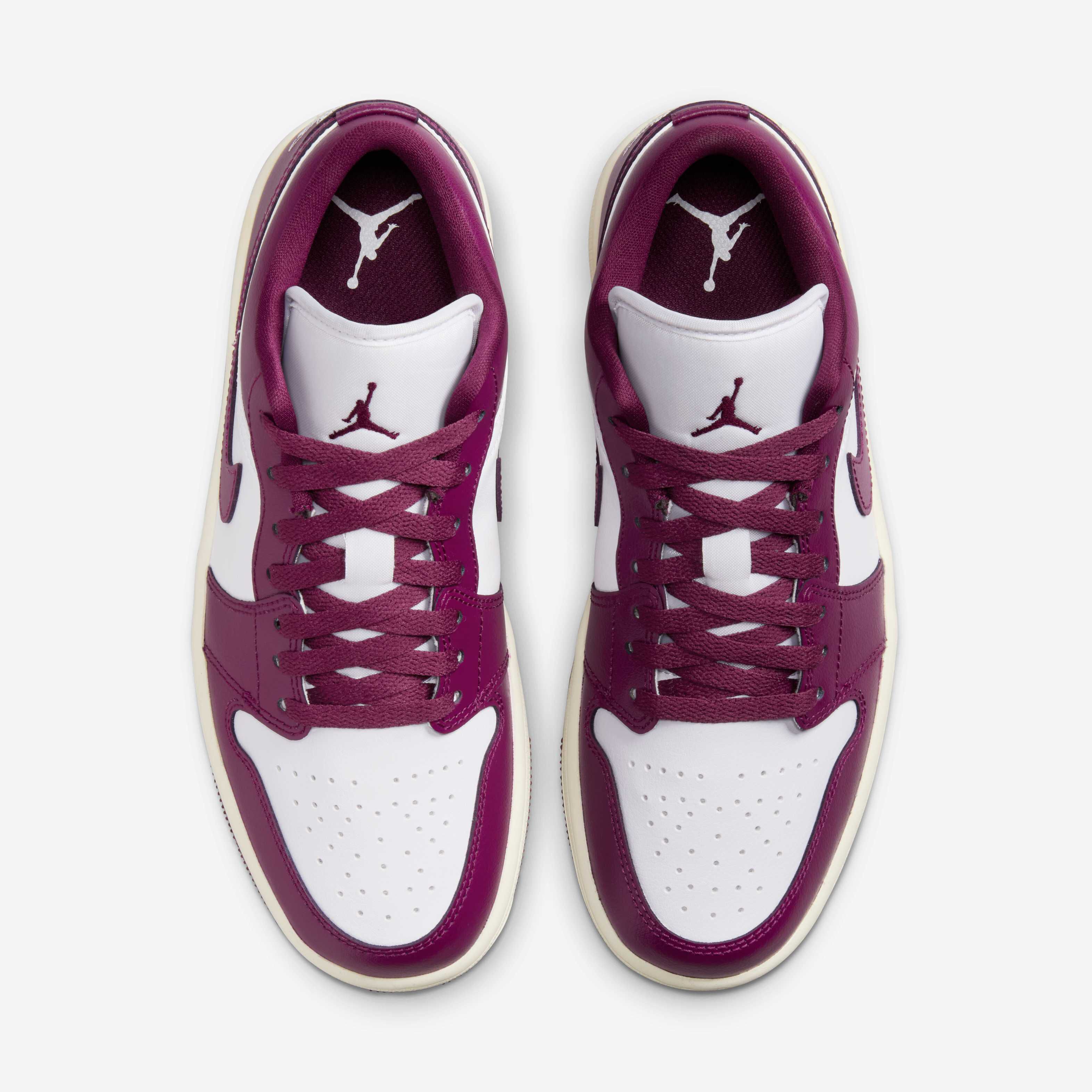 国内配送 NIKE W AIR JORDAN 1 LOW WHITE/SAIL-BORDEAUX Amazon.com | Air Jordan 1 Low Women's Shoes (DC0774-161