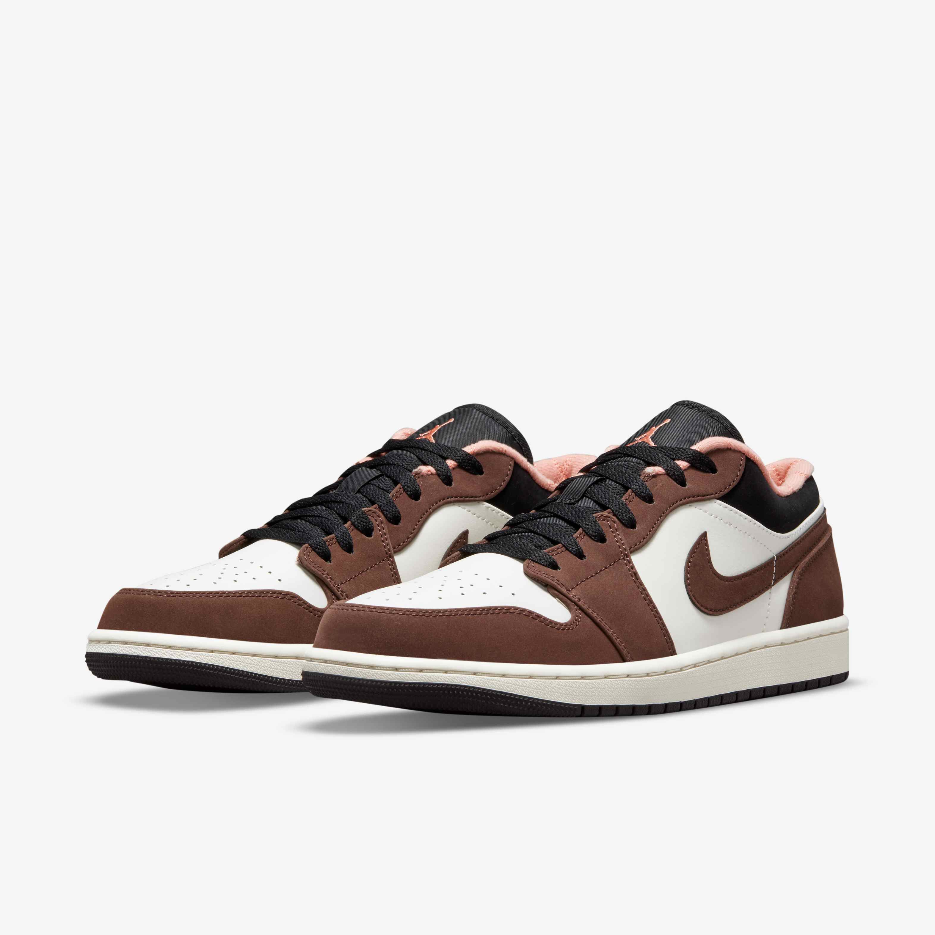 Air Jordan 1 Low SE image number 4