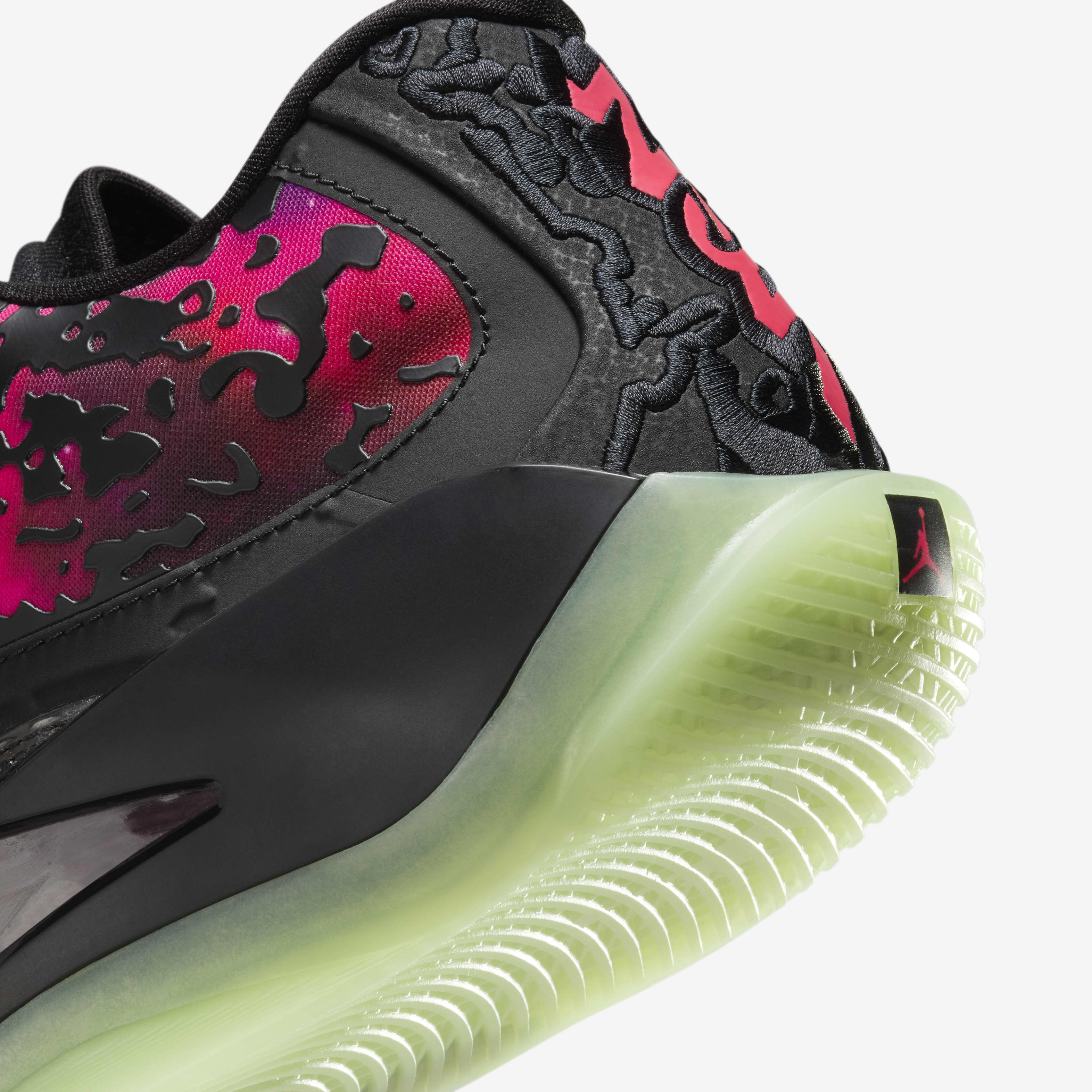 Zion 3 'Mud, Sweat and Tears' image number 7