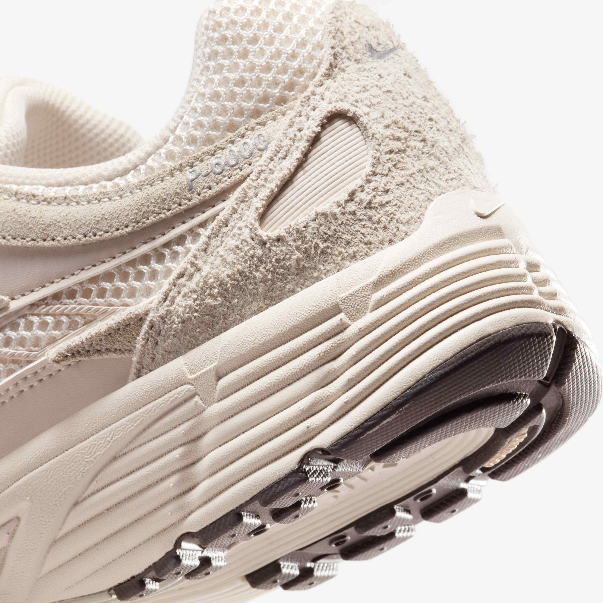 NIKEメンズ ナイキ P-6000 SE HF0015-100 セール】ナイキ P-6000 SE メンズシューズ / Nike P-6000 SE
