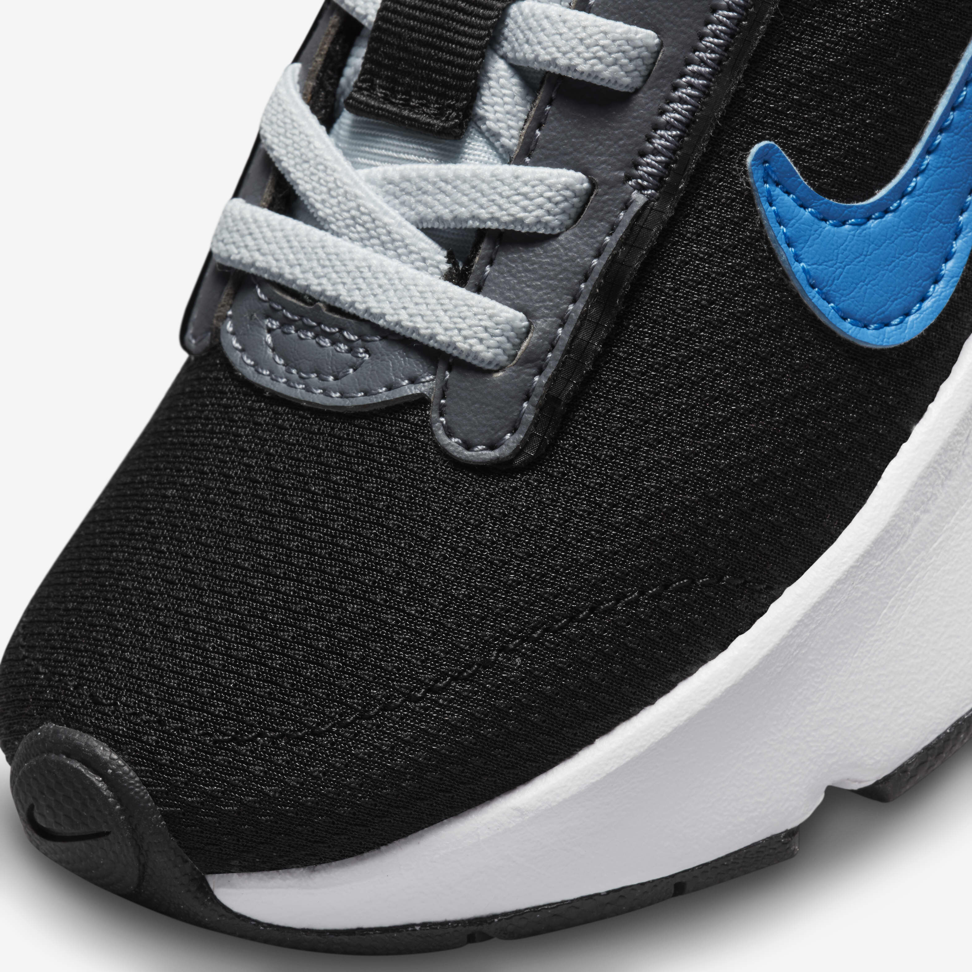 Nike air modern essential top