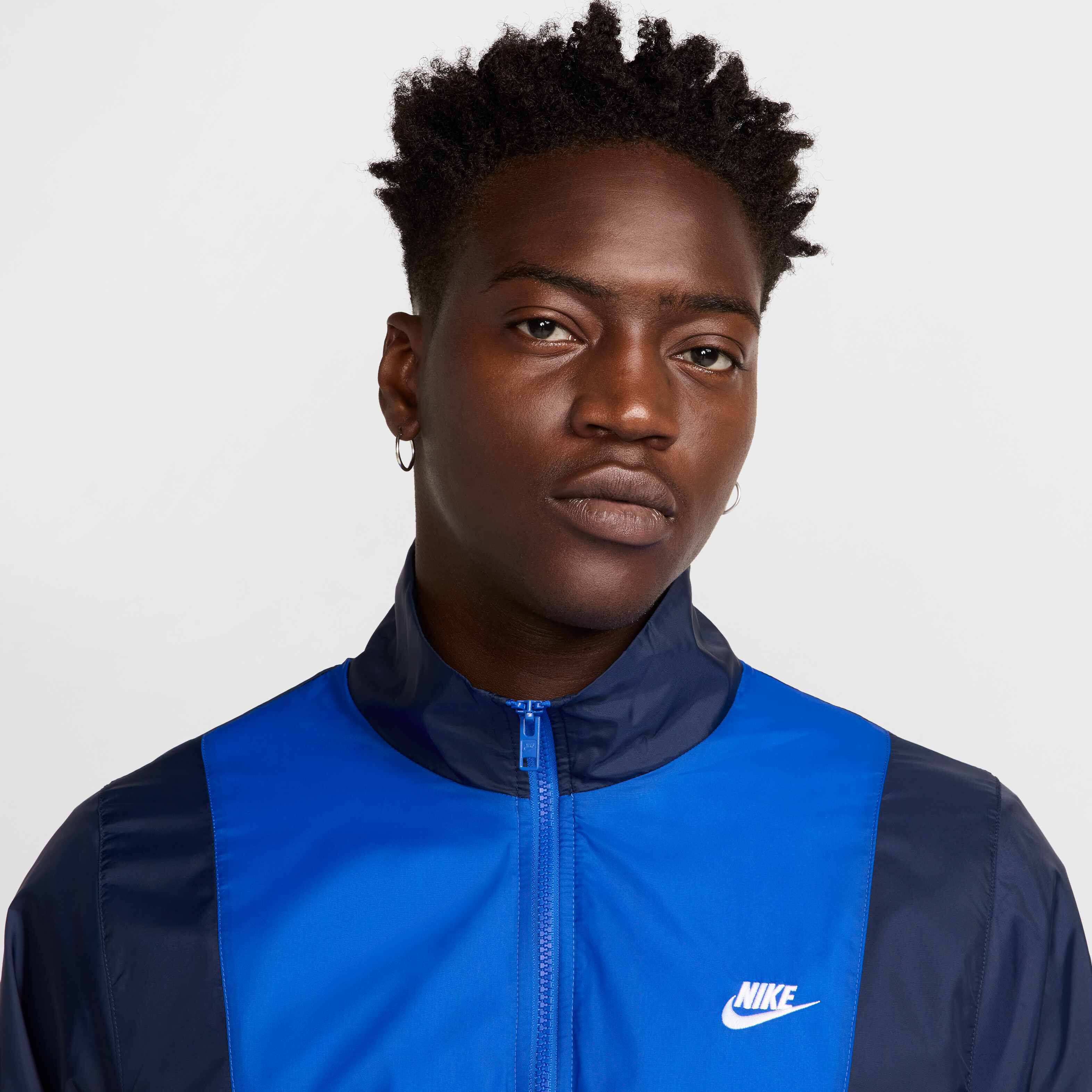 نايكي كلوب image number 2