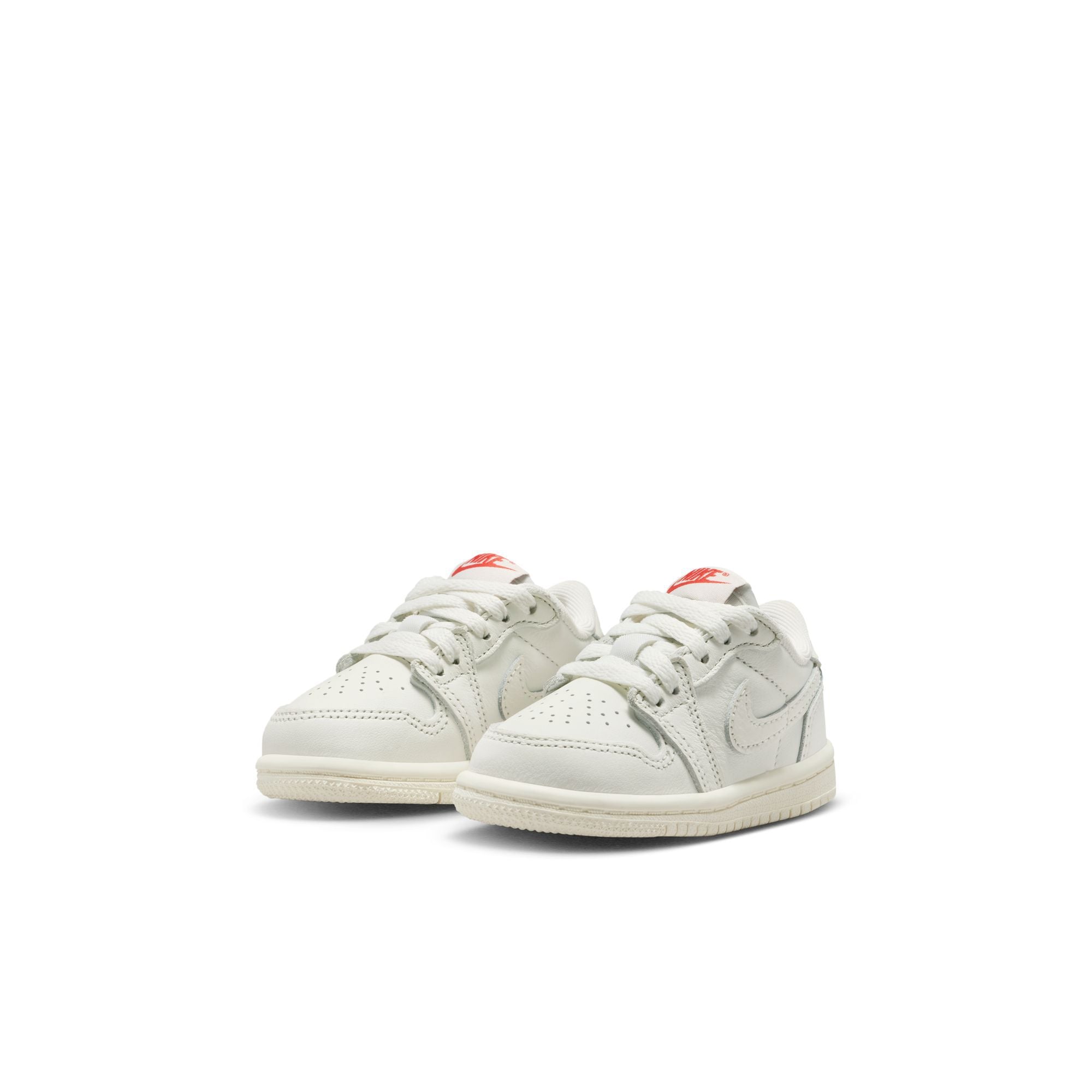 Air Jordan 1 Retro Low image number 2