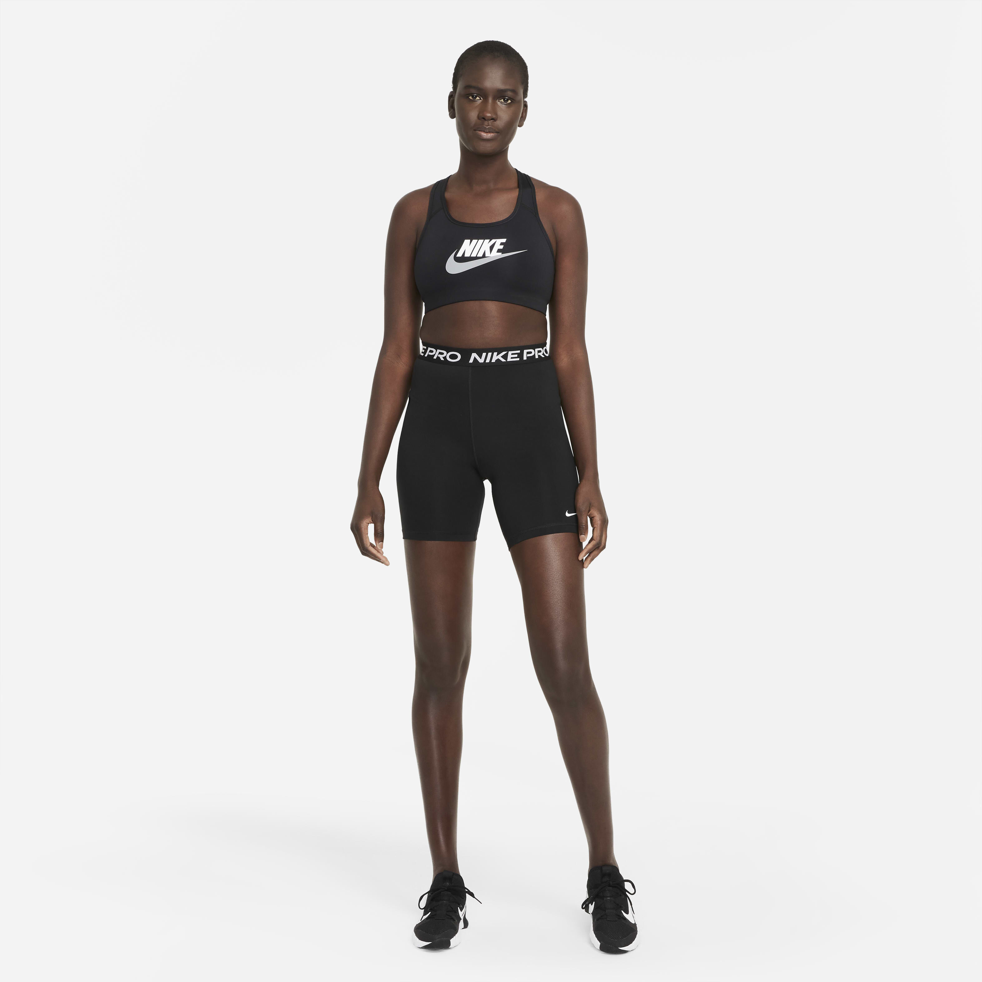 Nike sports bra and shorts set 2025