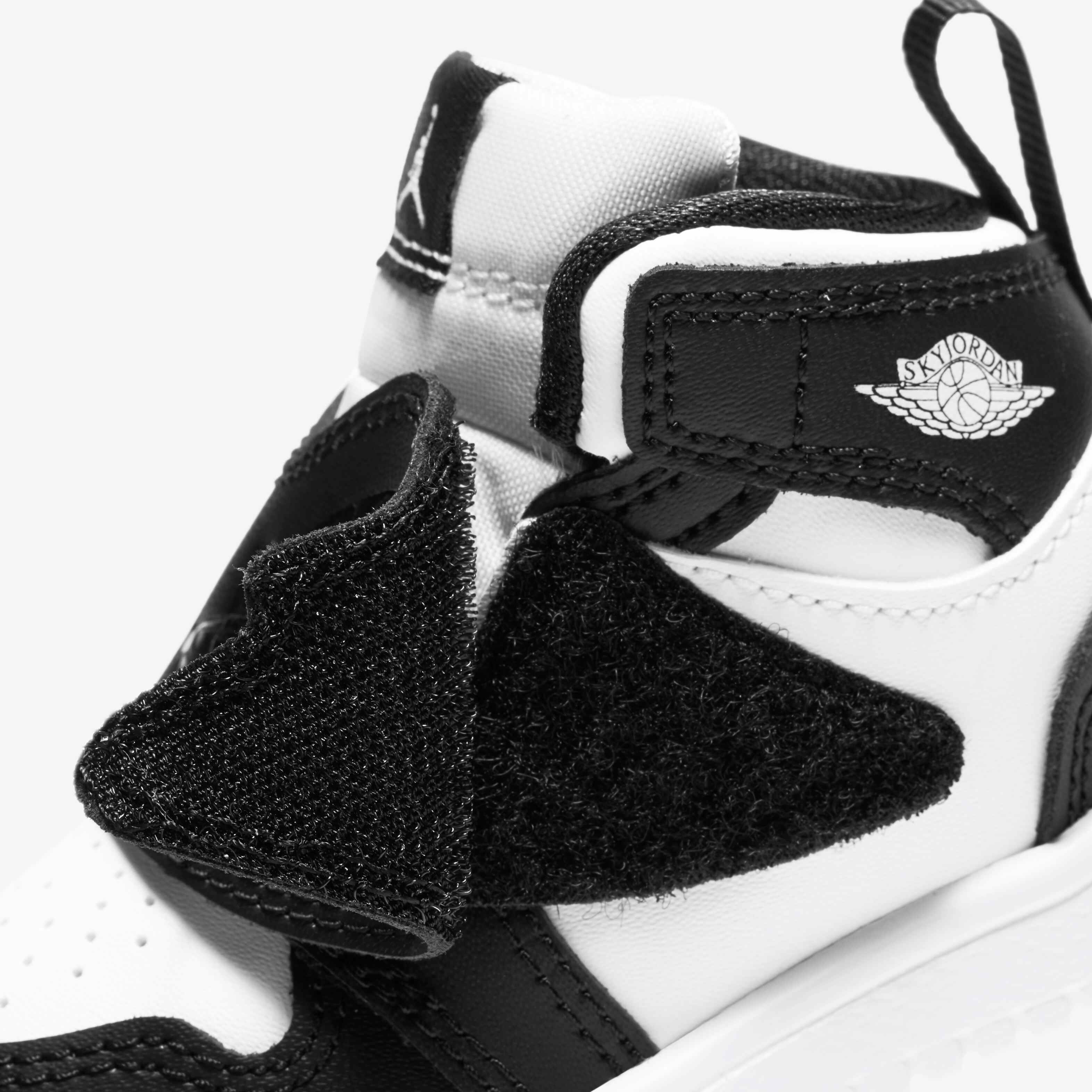 سكاي جوردن 1 image number 7