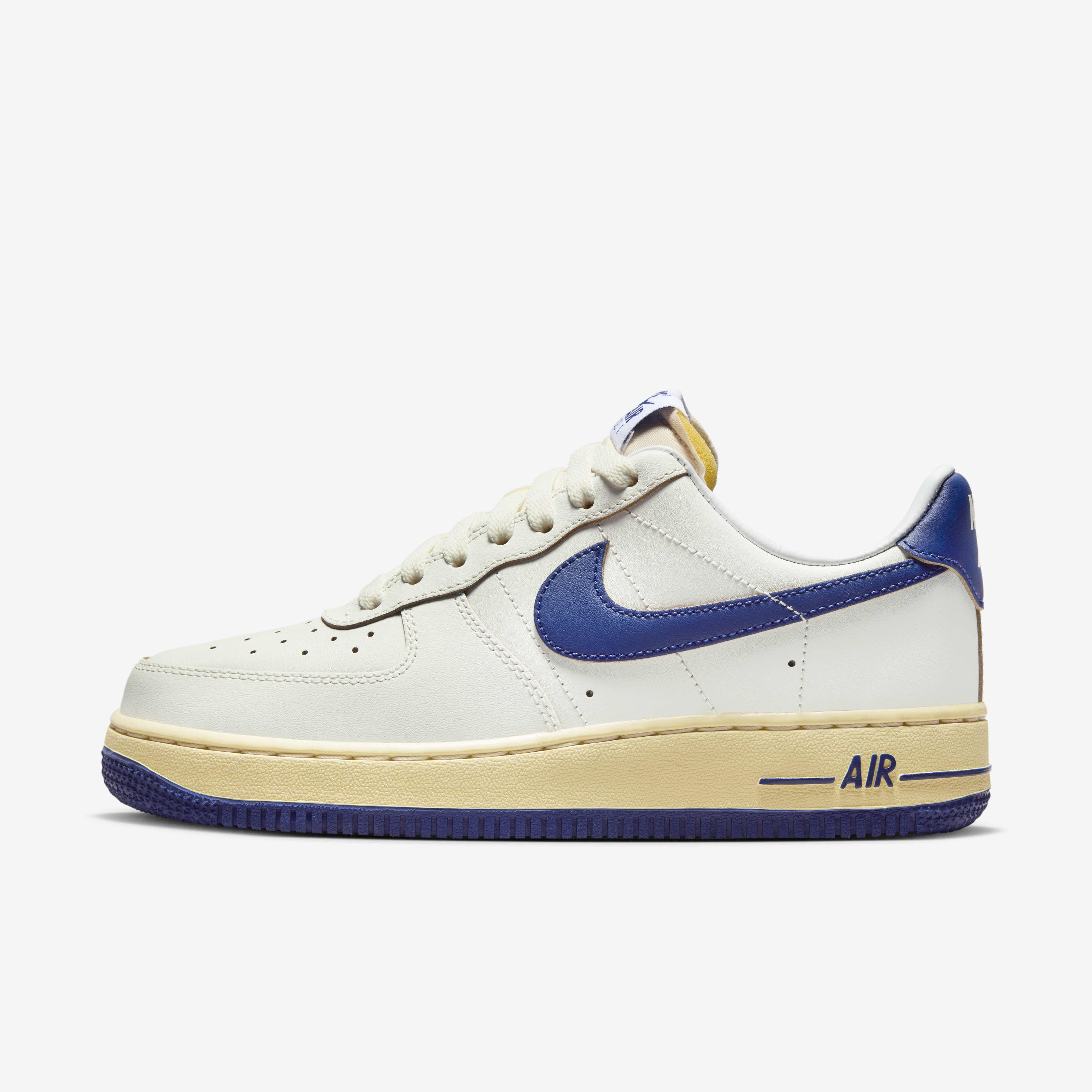 Buy Nike Air Force 1 07 Women s Shoes Nike Saudi Official