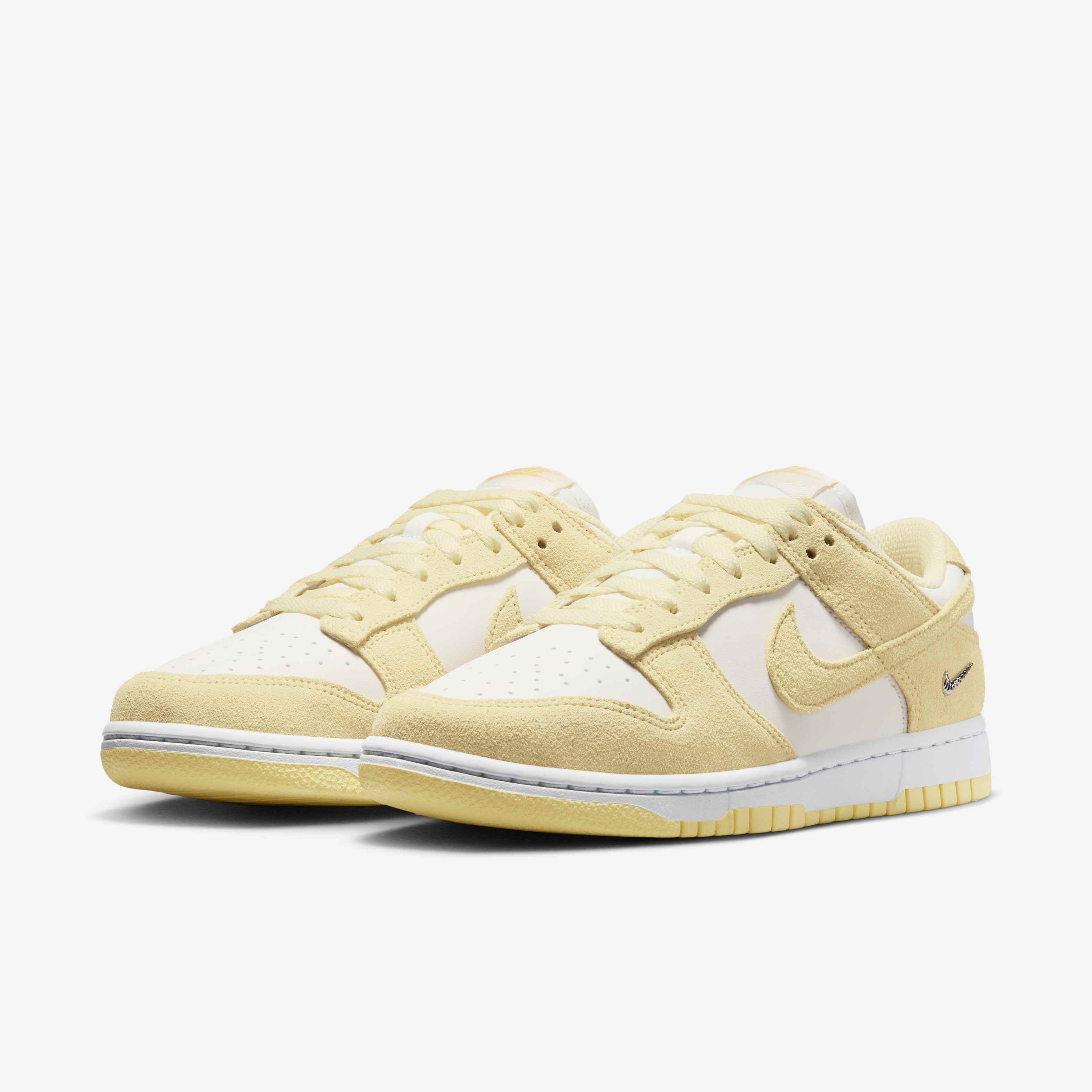 Nike Dunk Low Suede image number 4