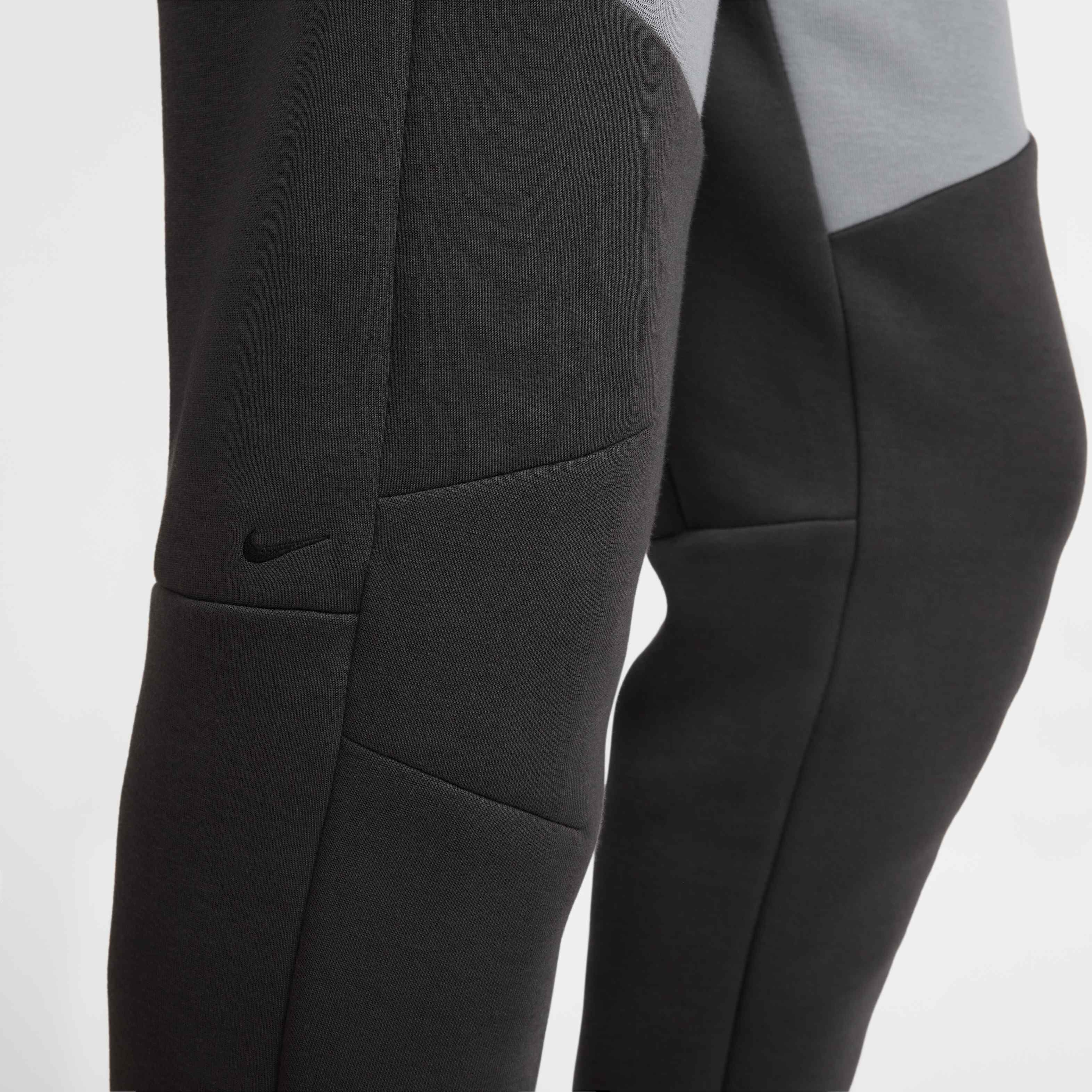 Nike Tech image number 5