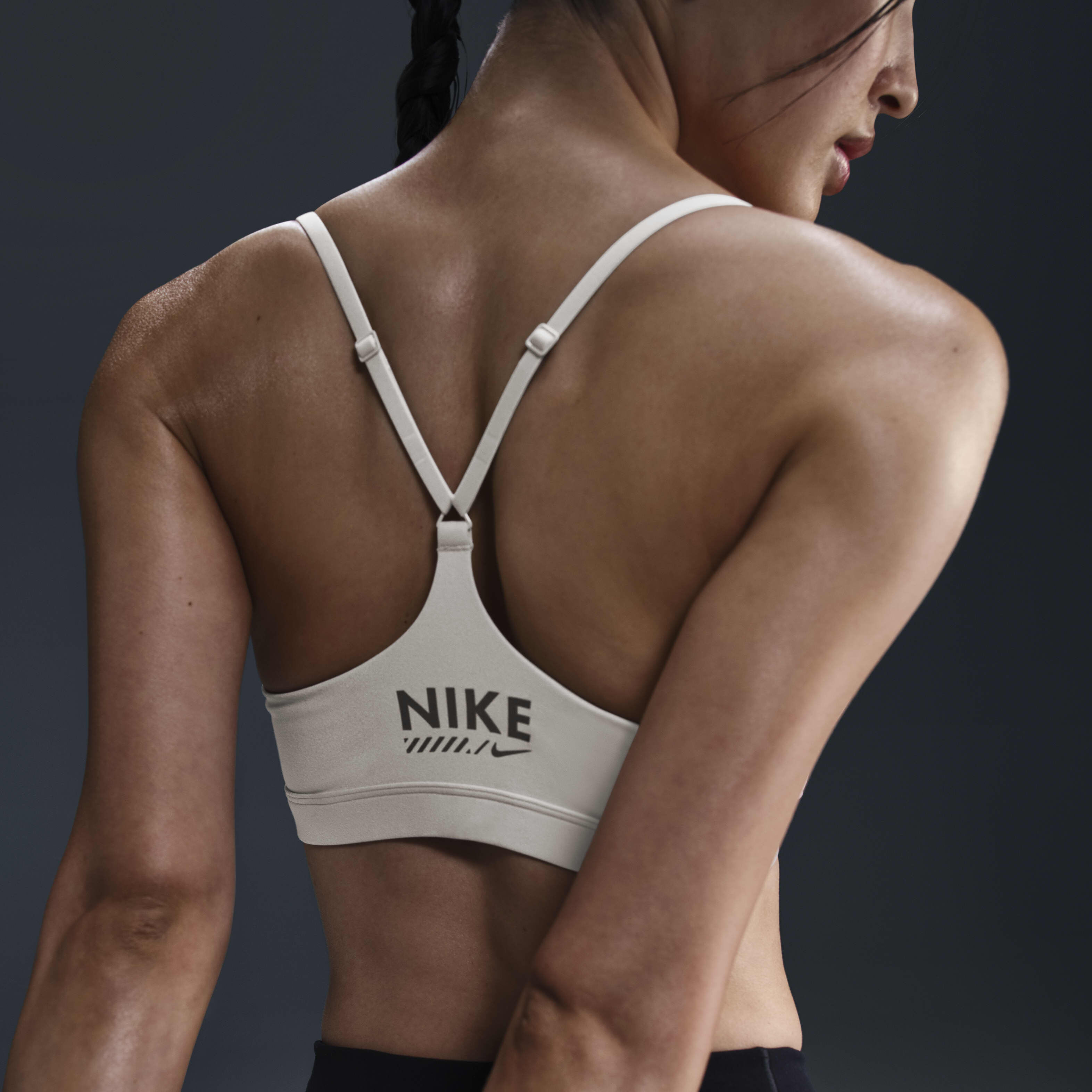Nike indy light bra top