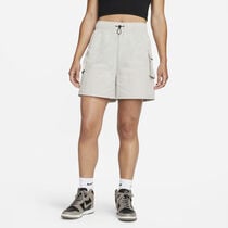 Nike Sportswear Essential