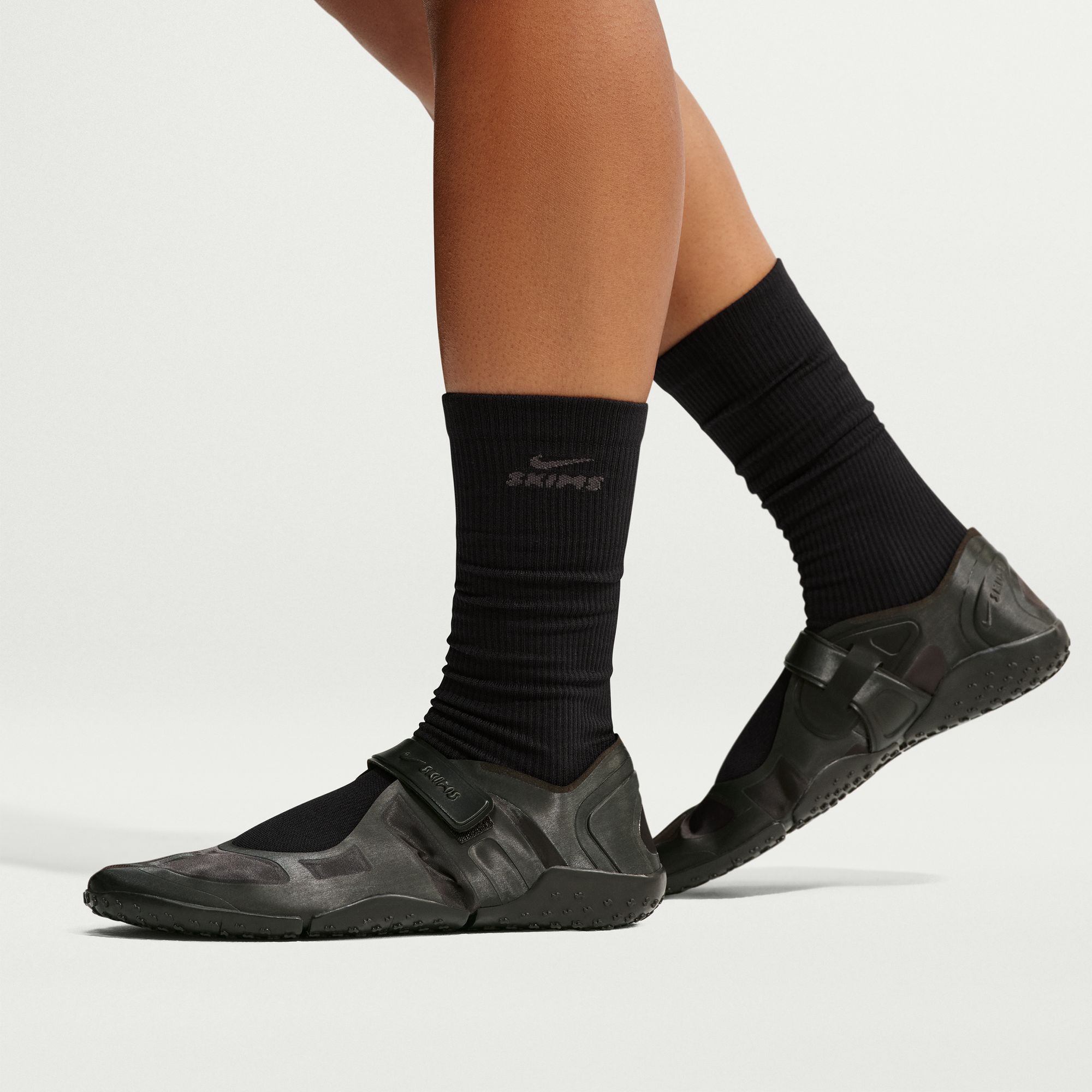 نايكي SKIMS ريفت image number 5
