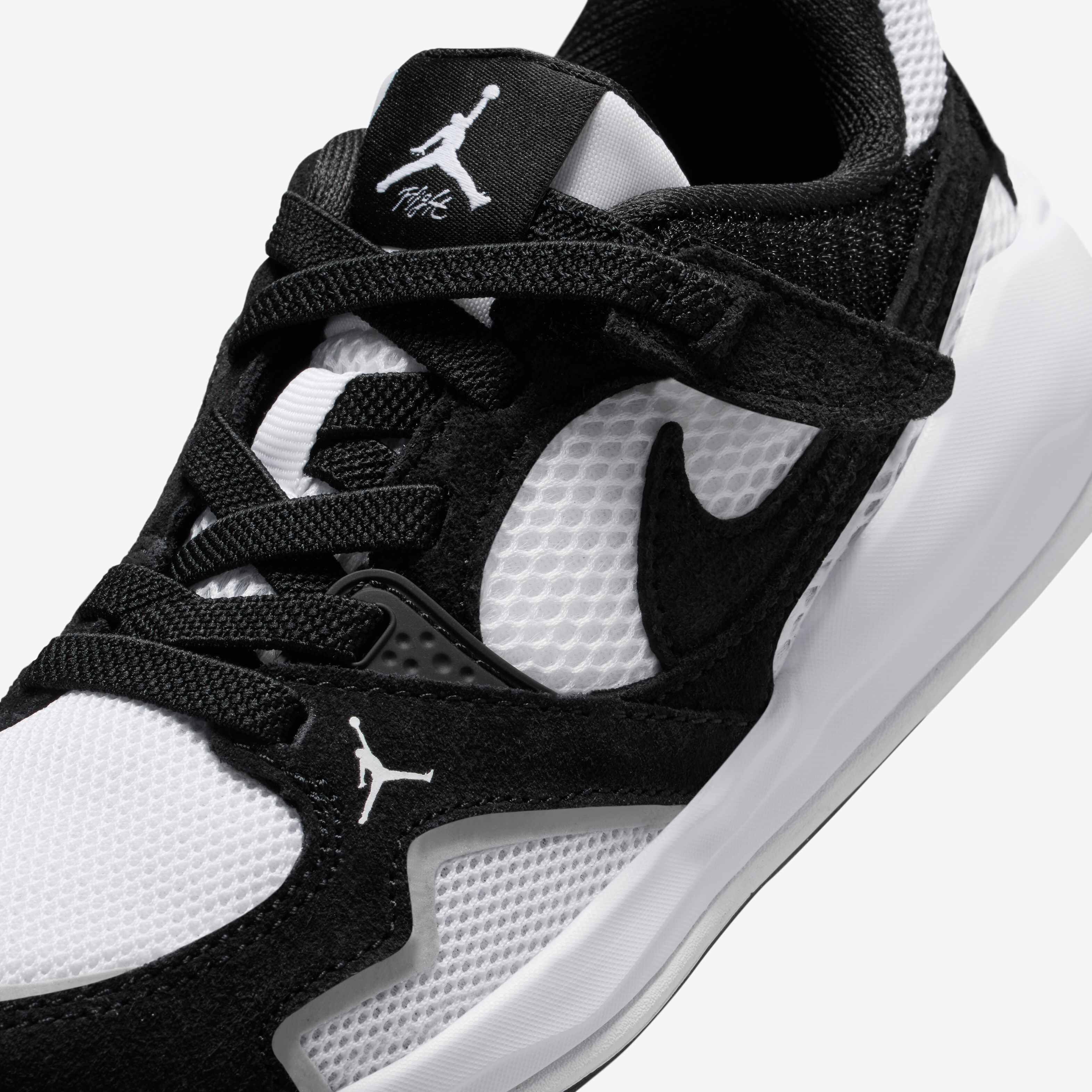 Jordan CMFT Era image number 6