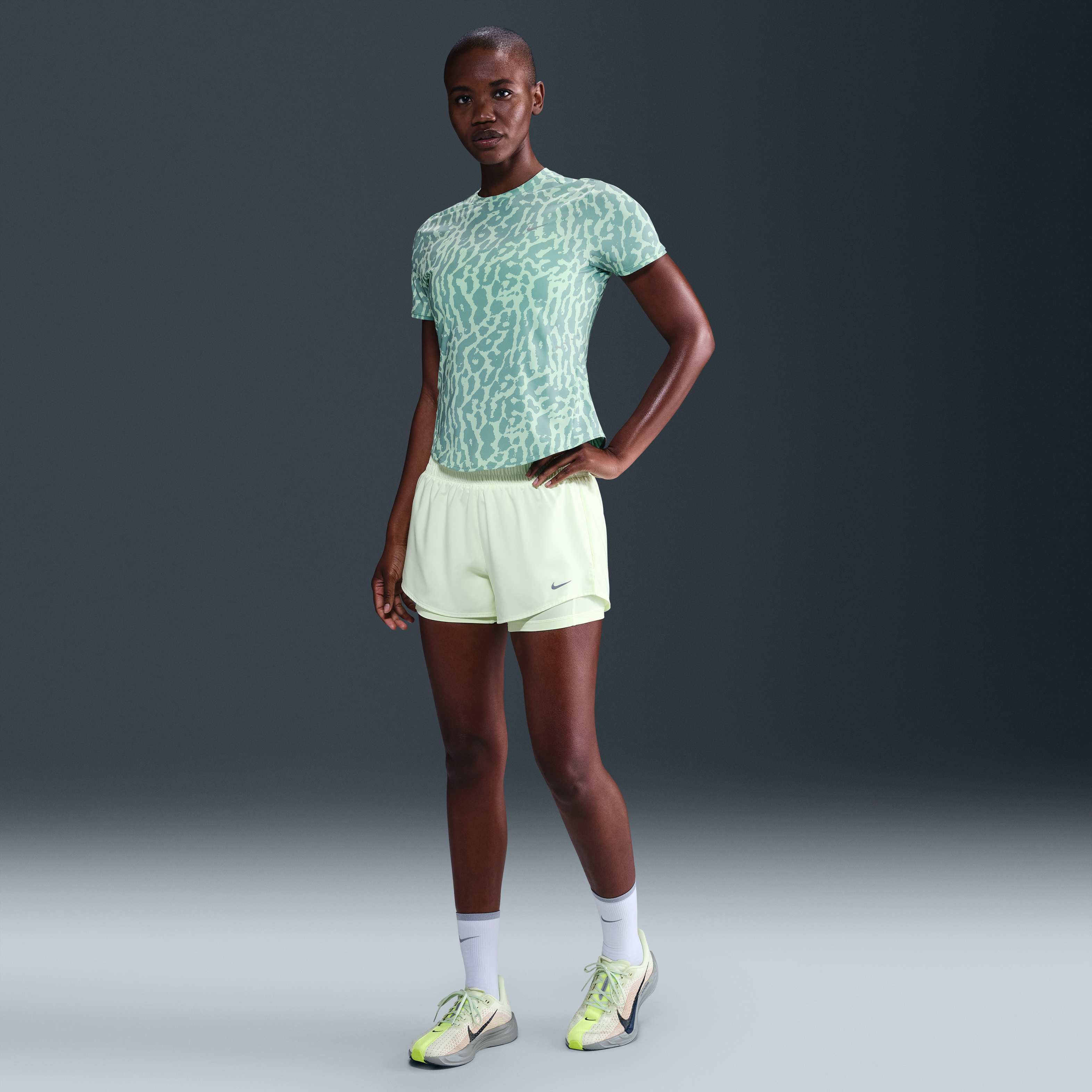 Nike Swift image number 3