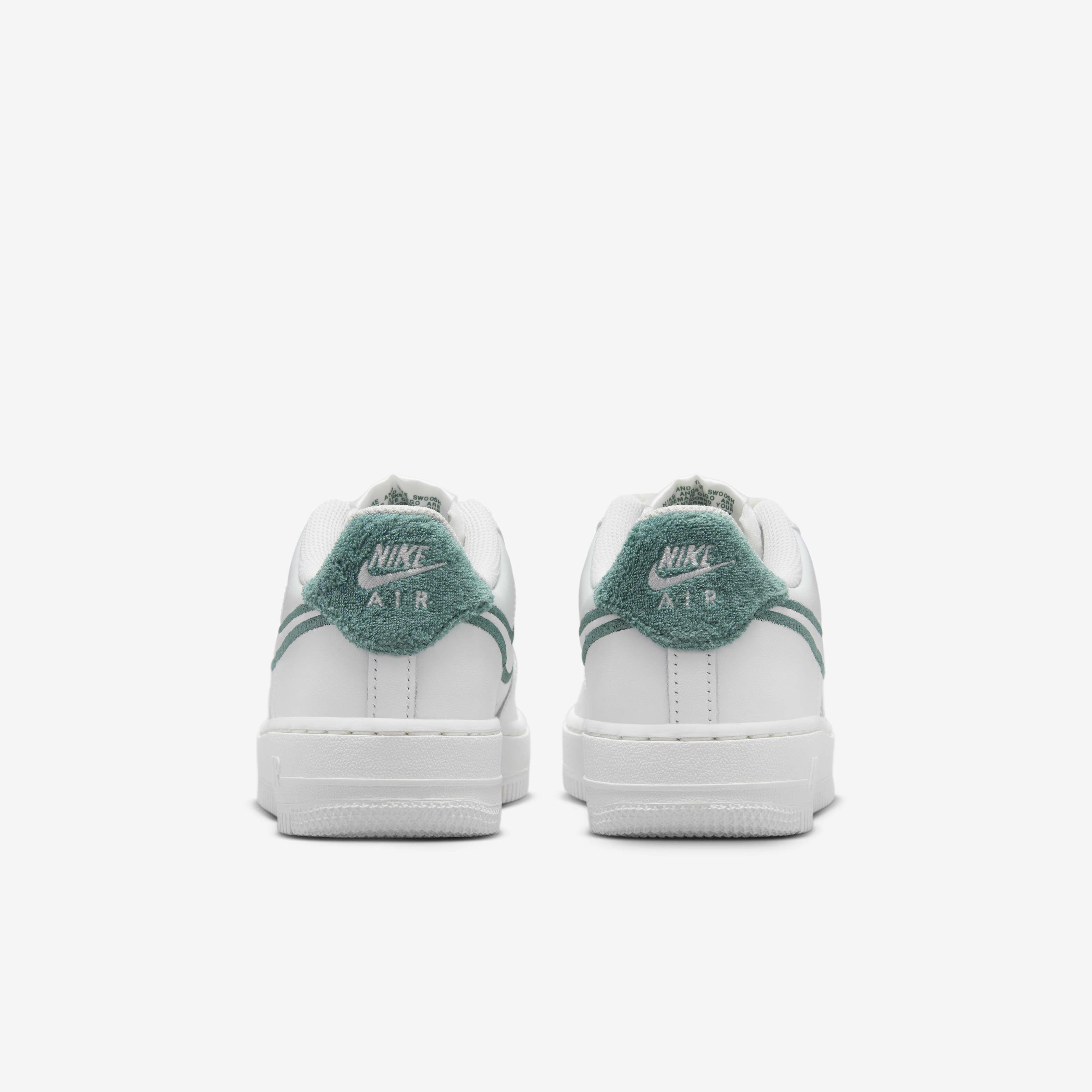 Nike Air Force 1 LV8 3 image number 5