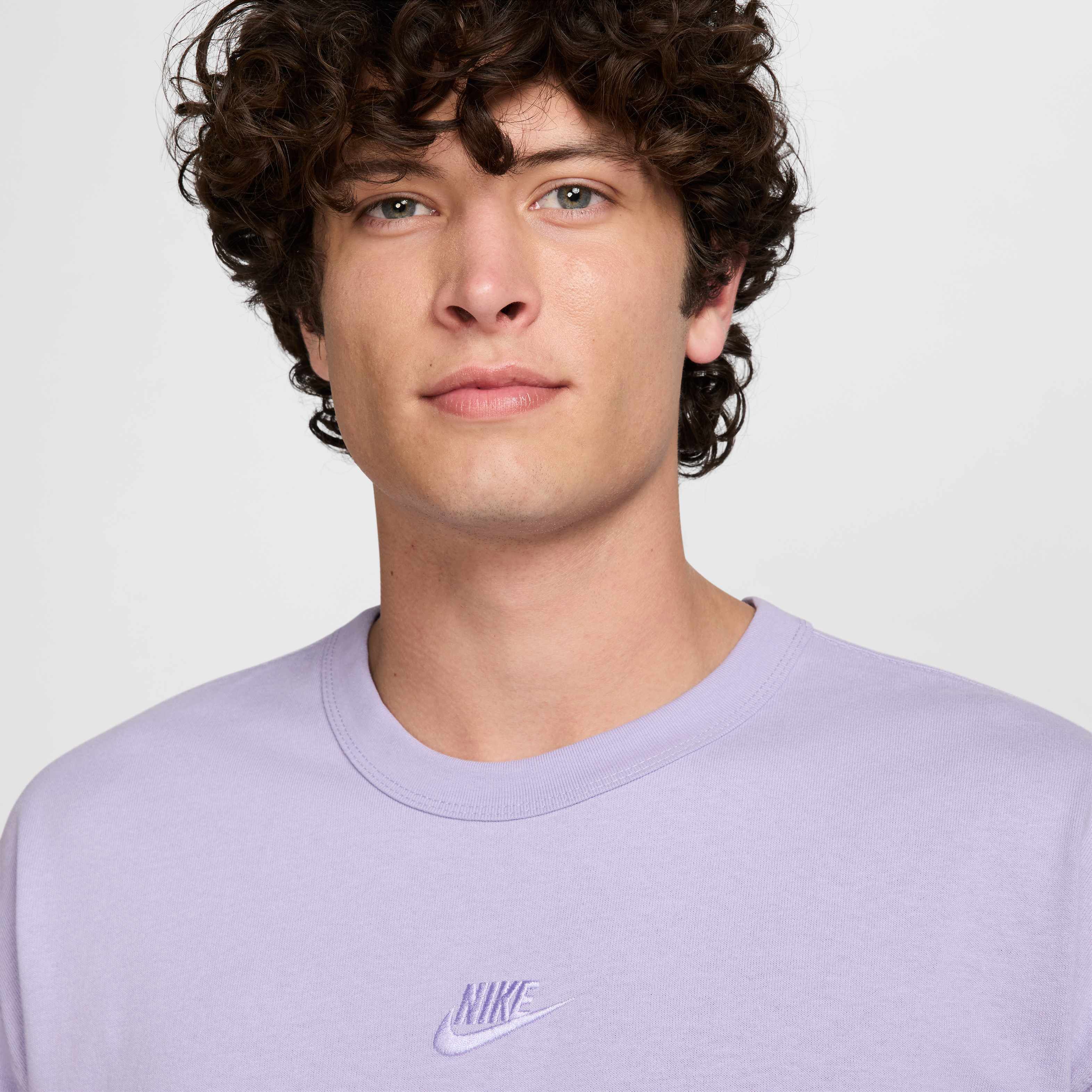 ★Nike★ Sportswear Premium Essential T-Shirt M Hydrangers D Buy Nike Sportswear Premium Essentials Men's T-Shirt