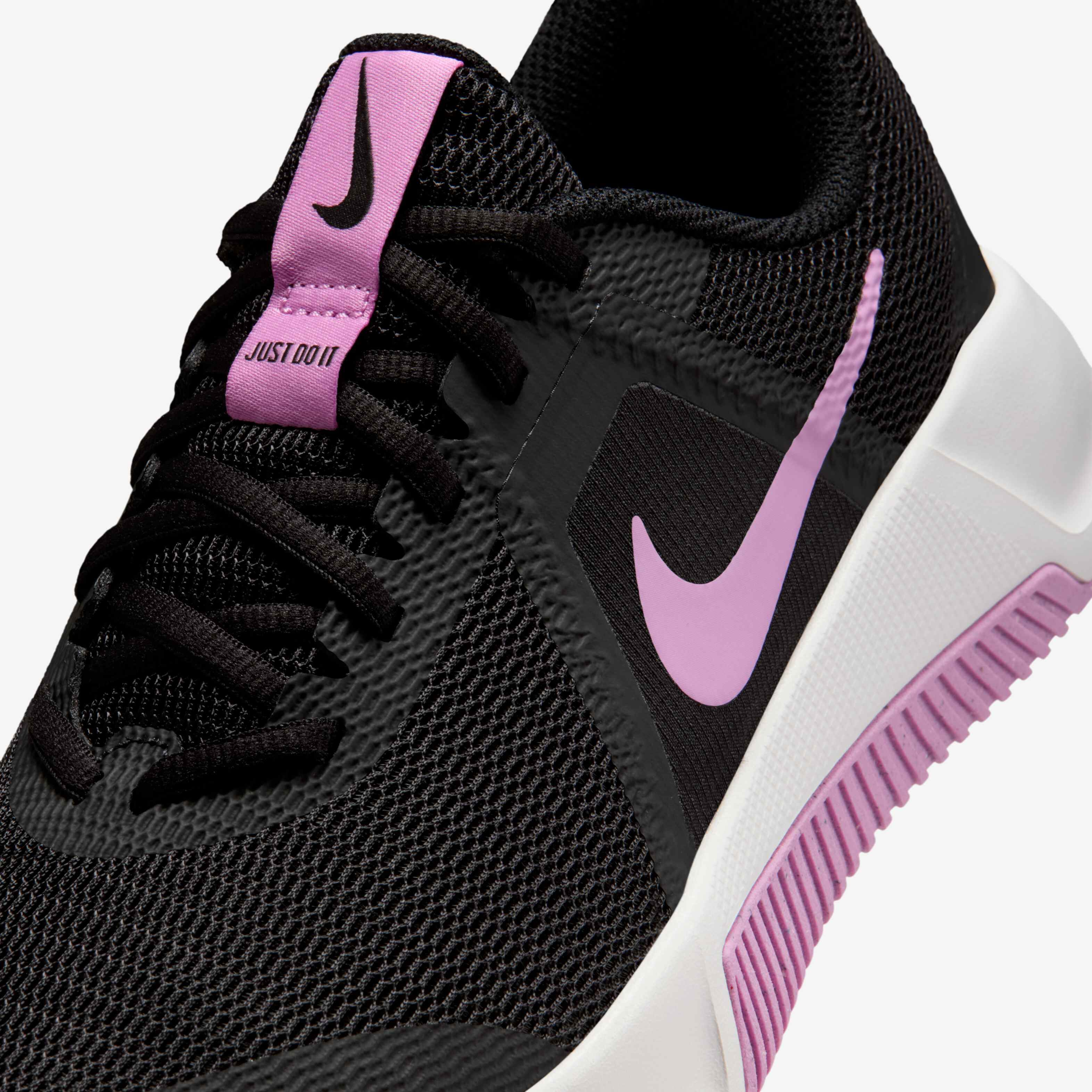 Nike MC Trainer 3 image number 6