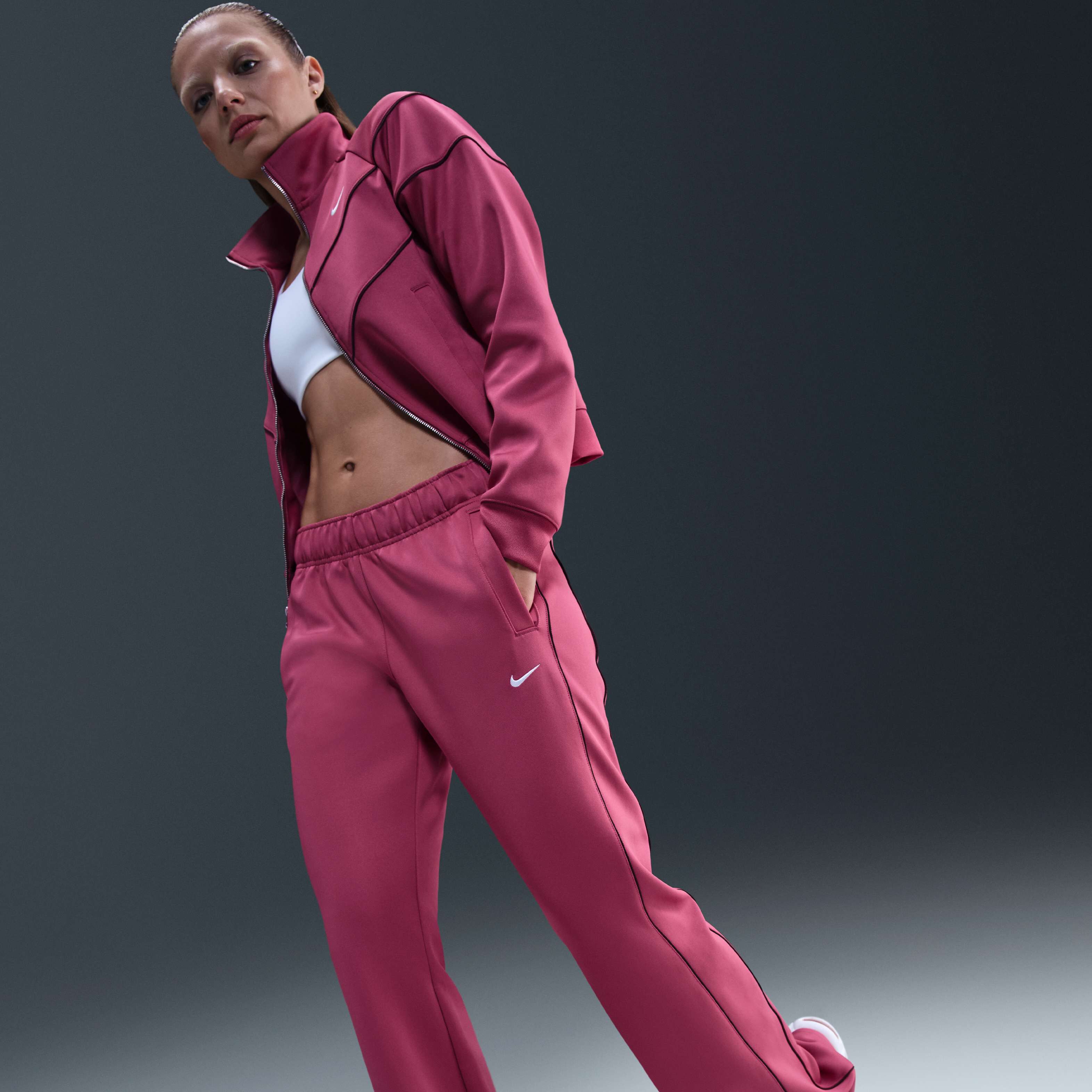 نايكي سبورتسوير ويندرانر image number 4