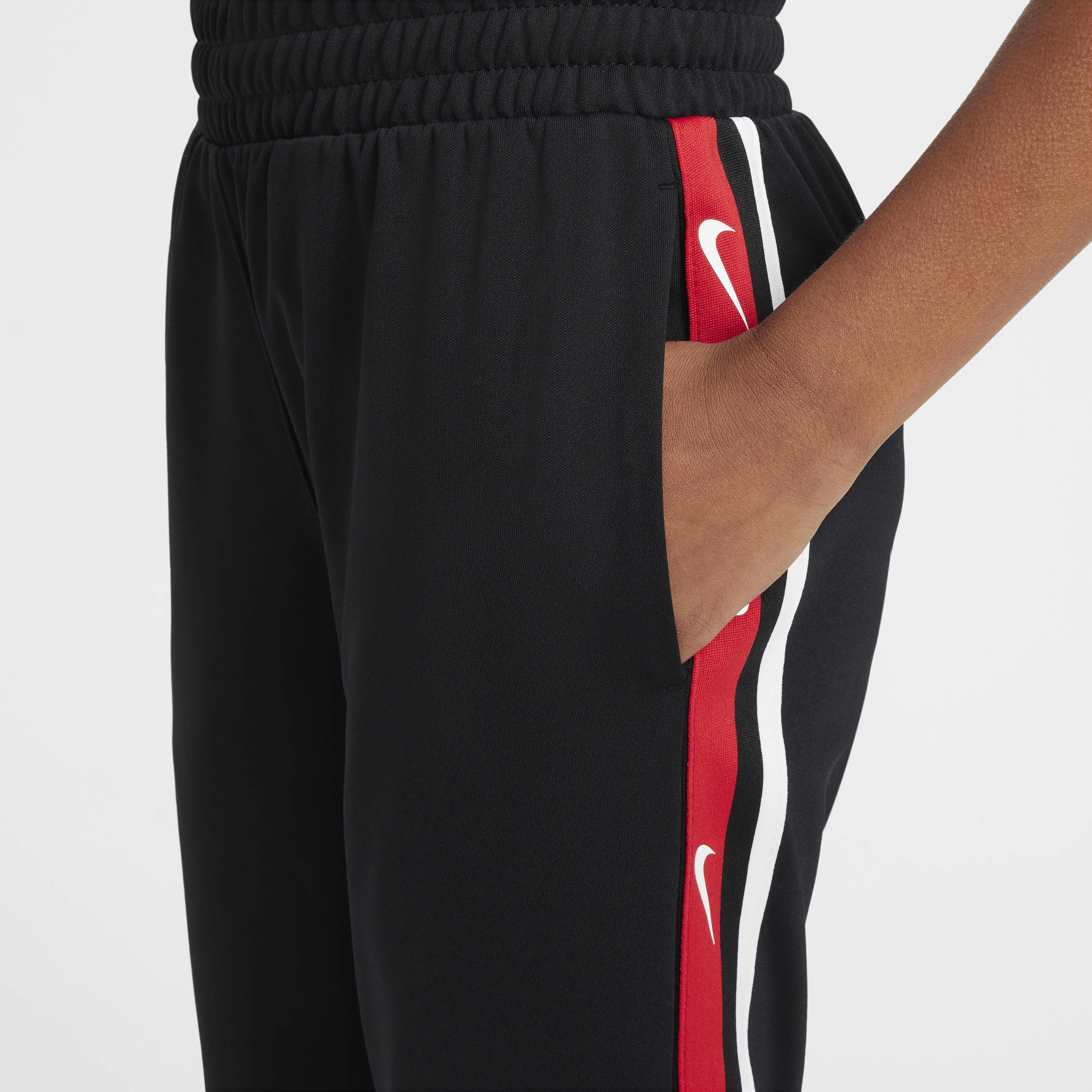 Nike Sportswear Club image number 3