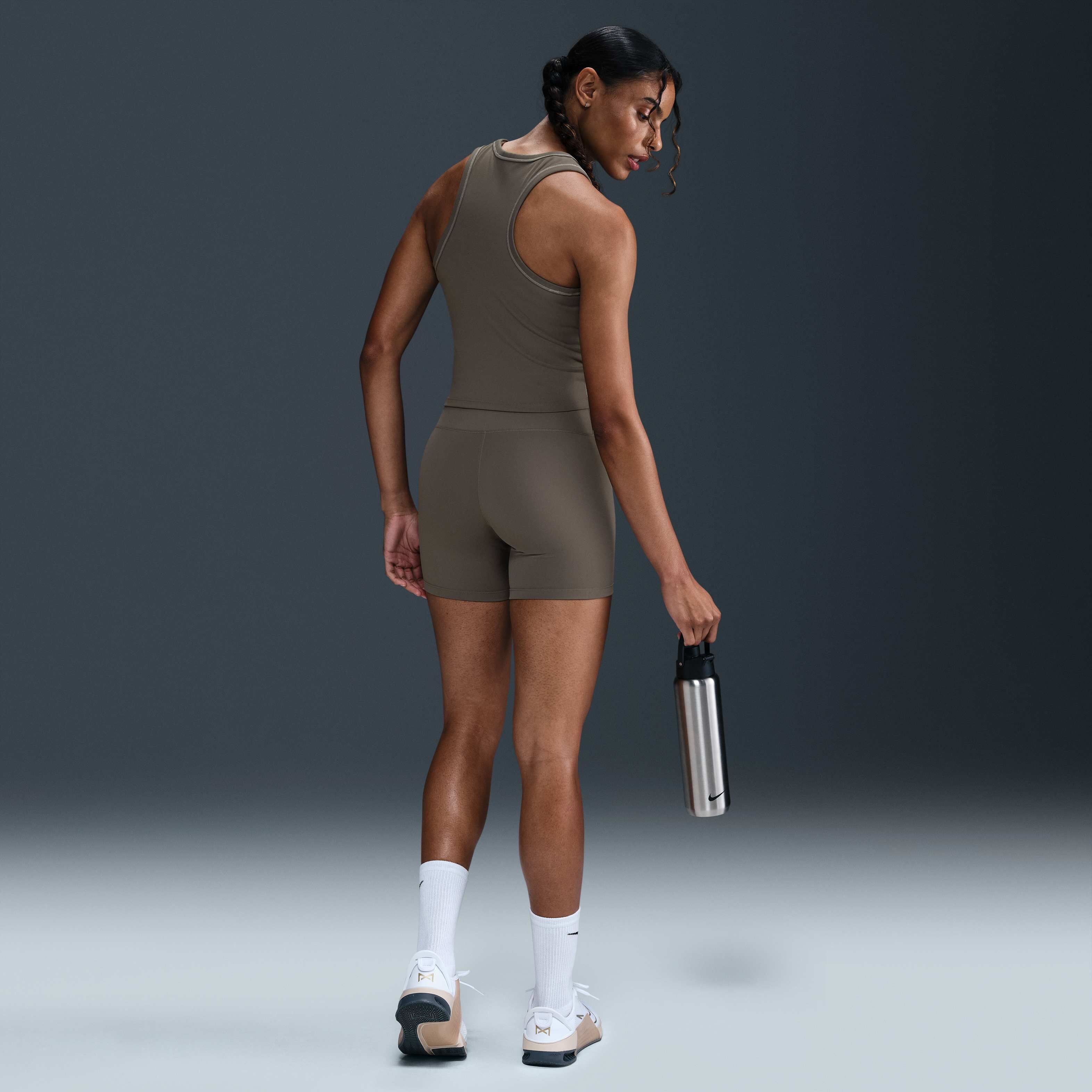 نايكي ون فيتد image number 4