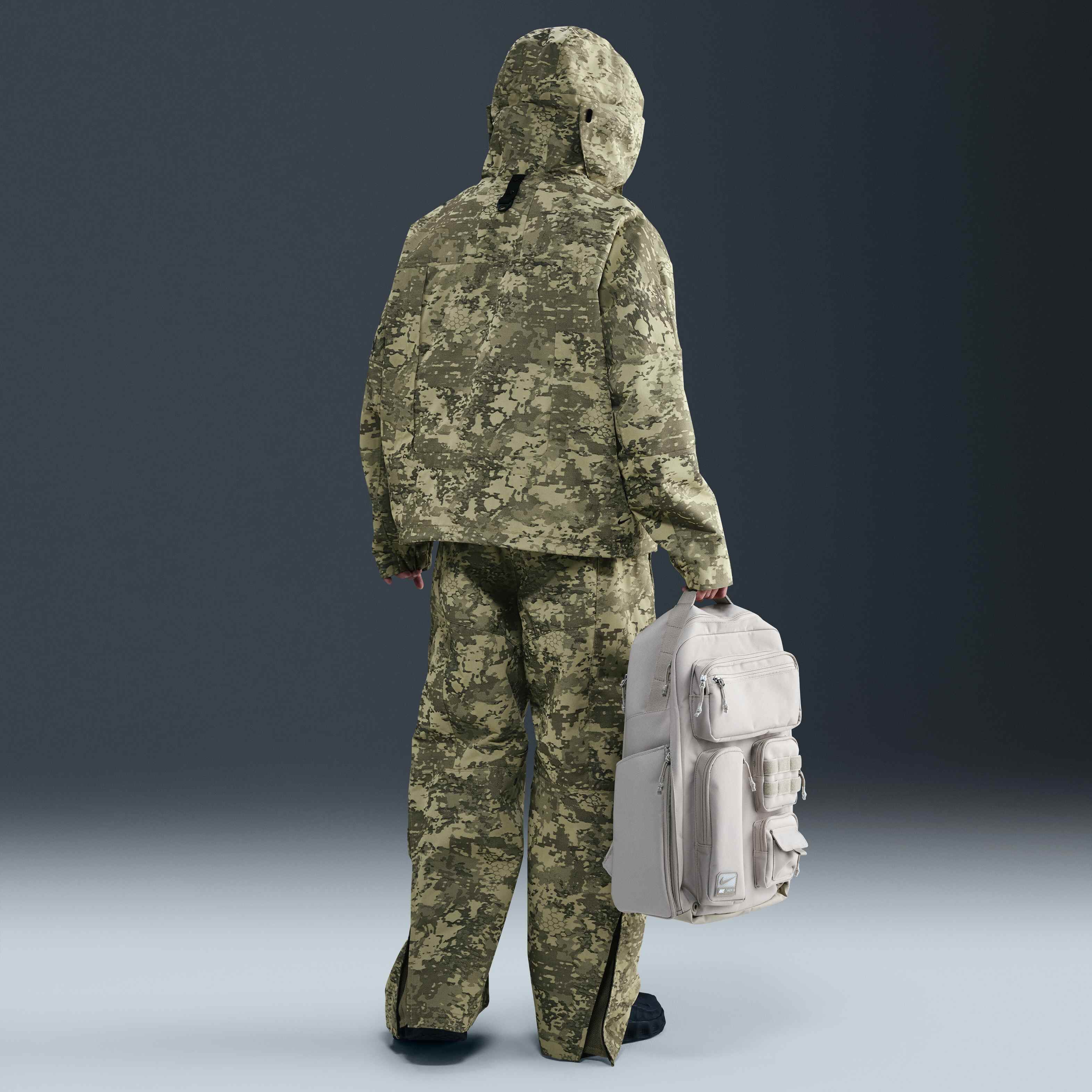 Nike Tech image number 4