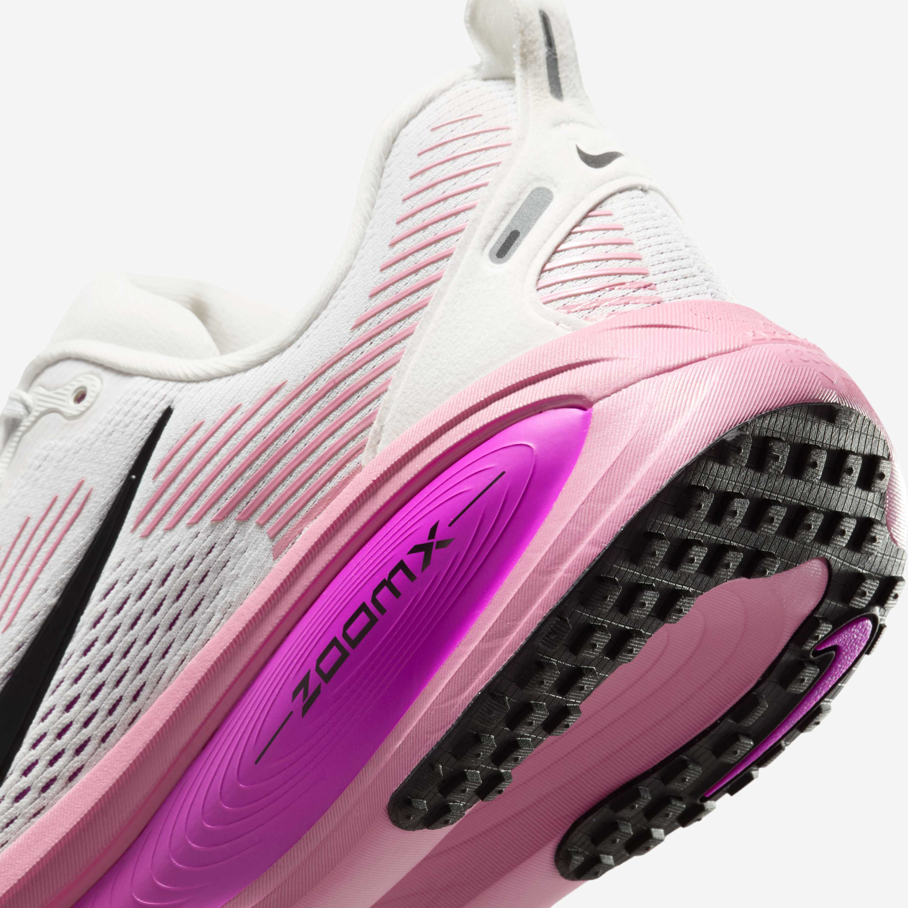 Nike Vomero 18 image number 7