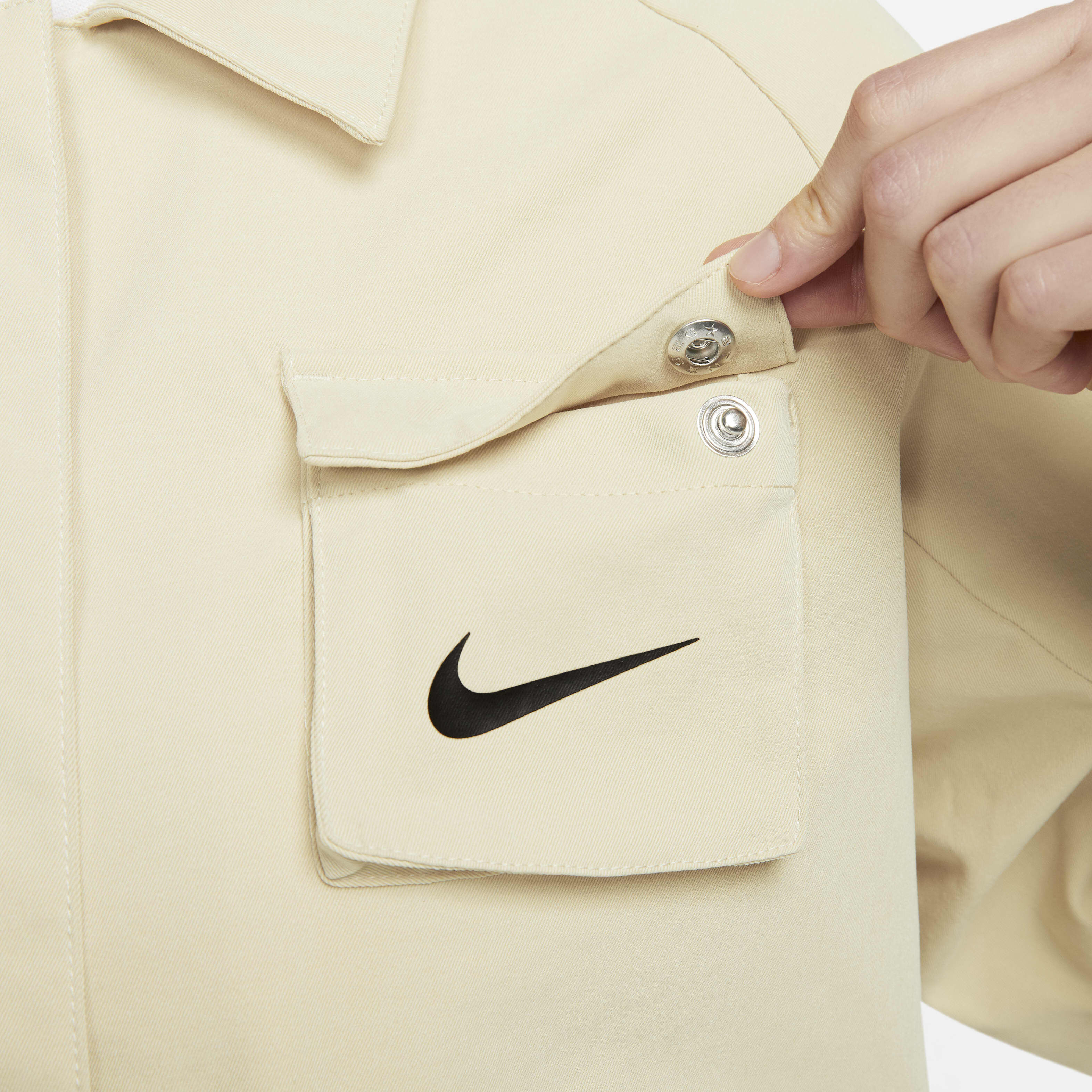 Nike Sportswear Swoosh image number 3
