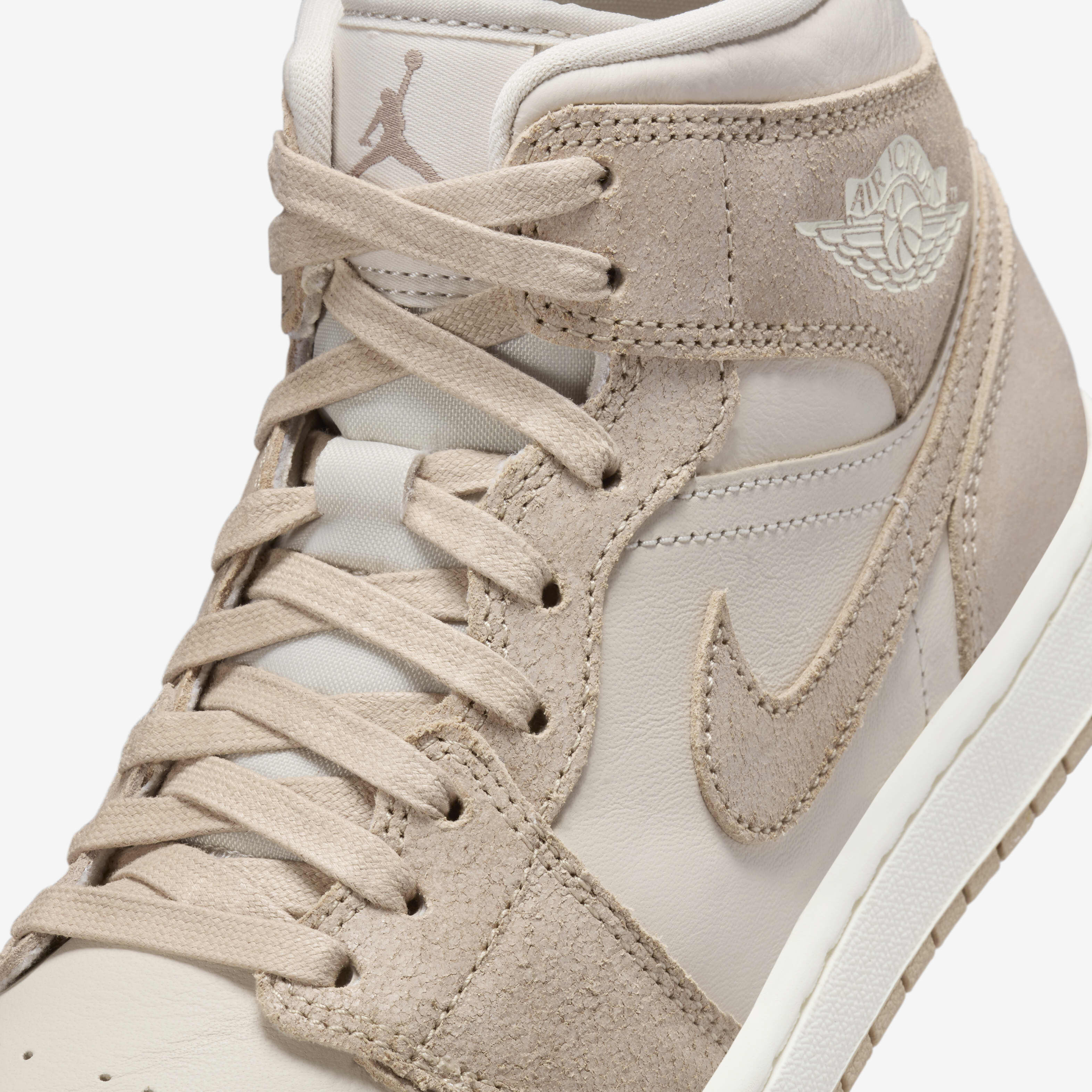 Buy Air Jordan 1 Mid SE Women s Shoes Nike Saudi Official