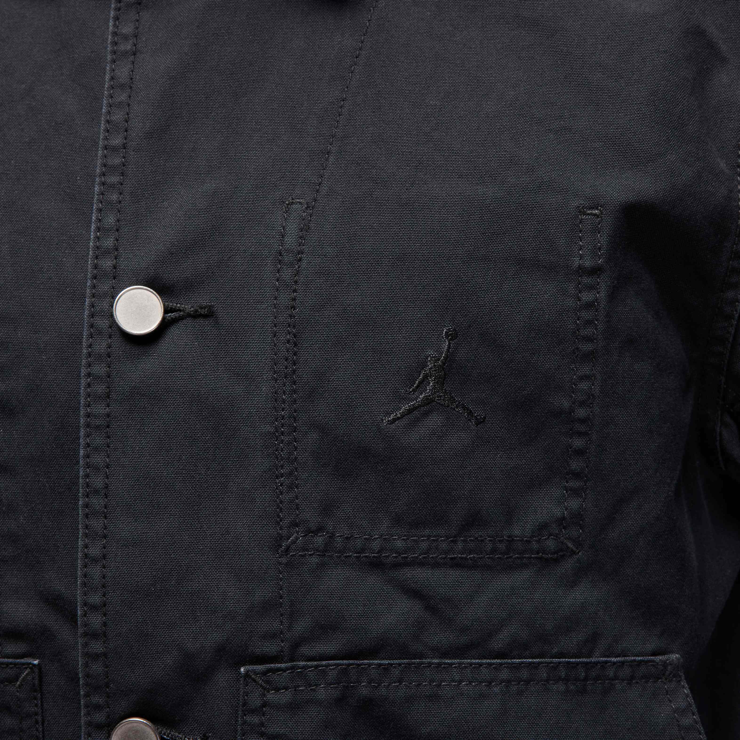 Jordan Essentials Chicago image number 3