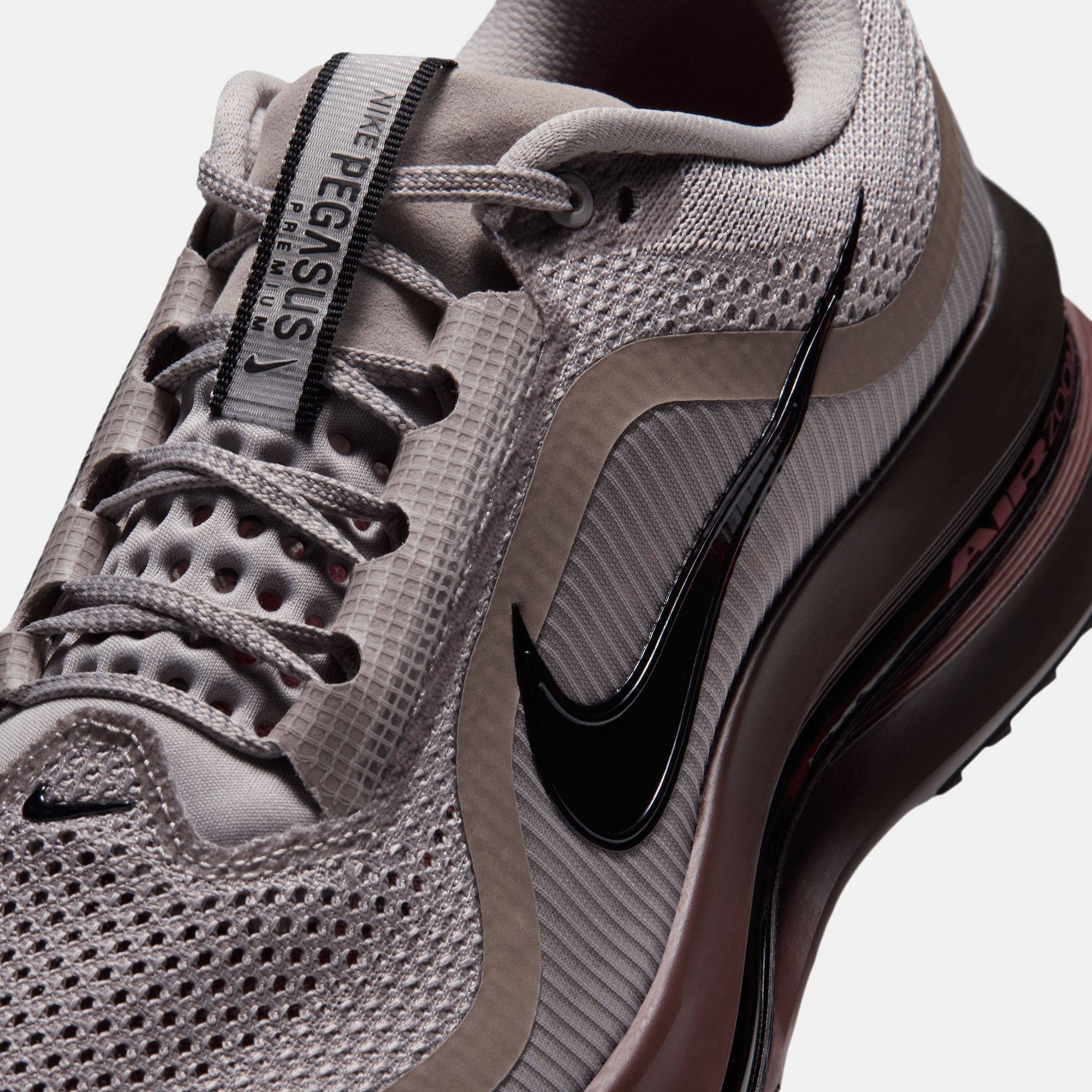 Nike Pegasus Premium image number 9