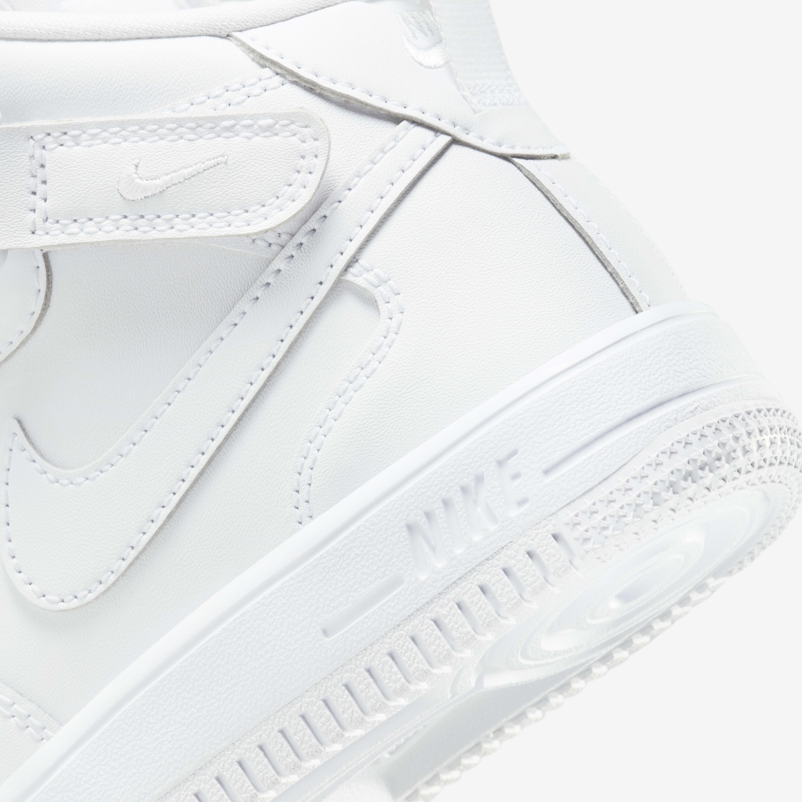 Nike Force 1 Mid EasyOn image number 7