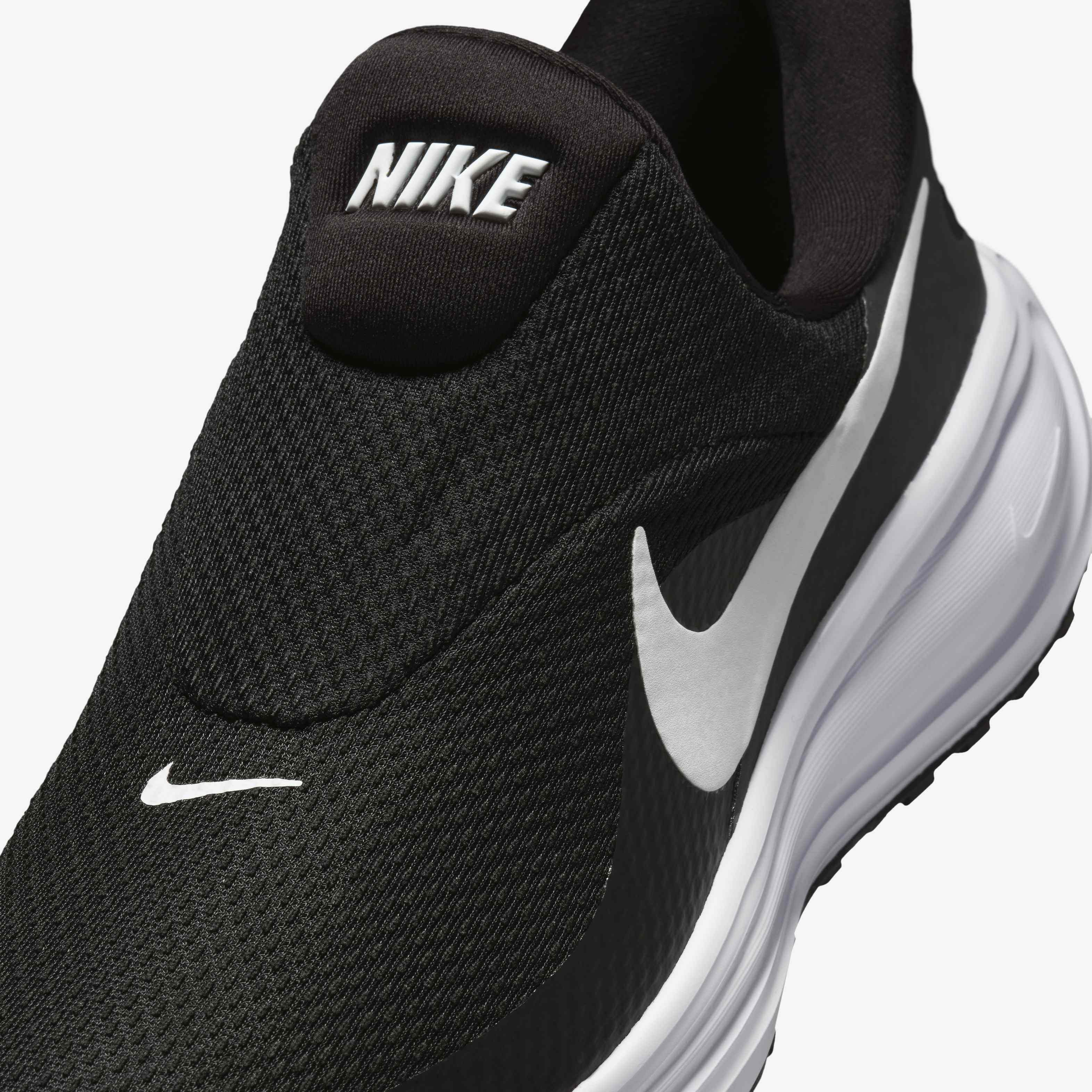 Nike Revolution 8 EasyOn image number 6