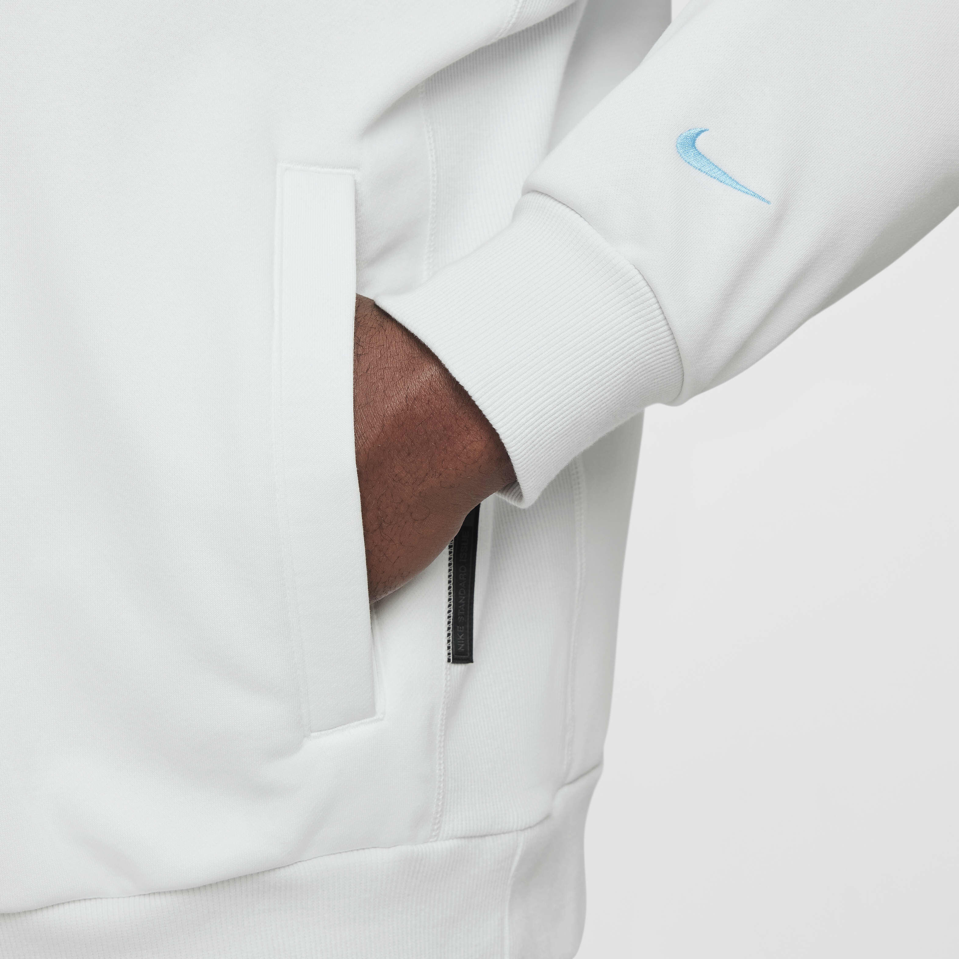 ليبرون image number 15