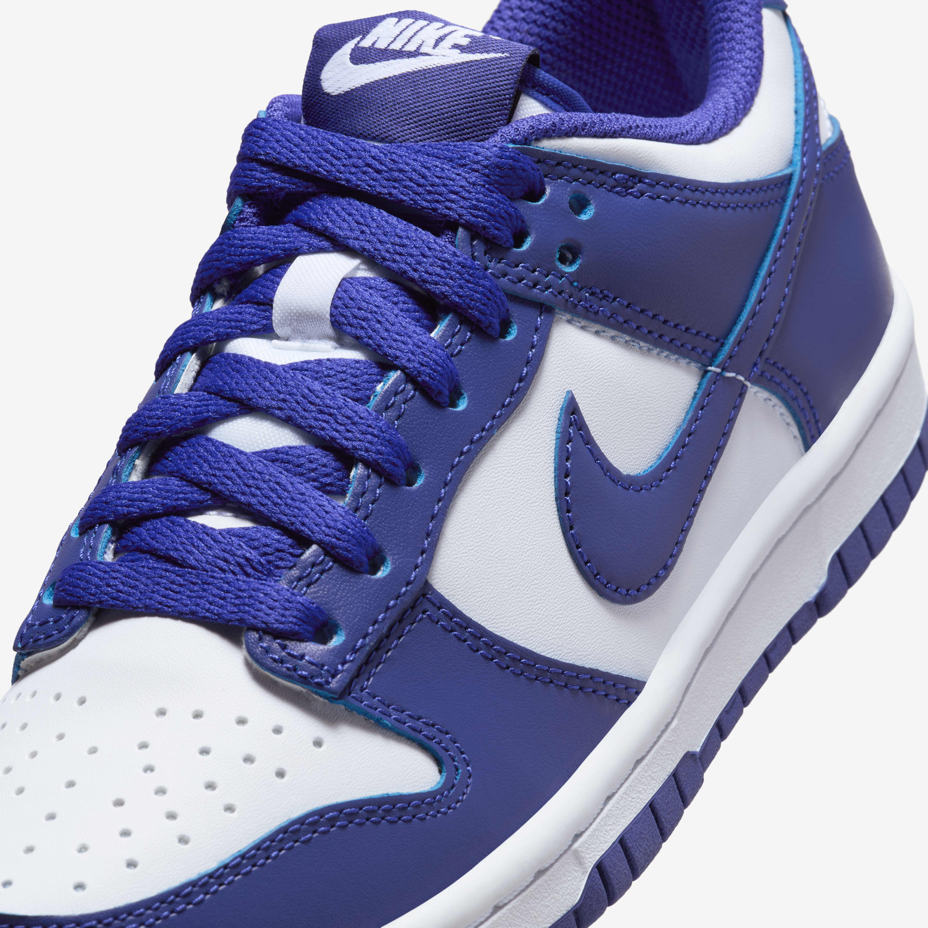 Nike Dunk Low image number 6