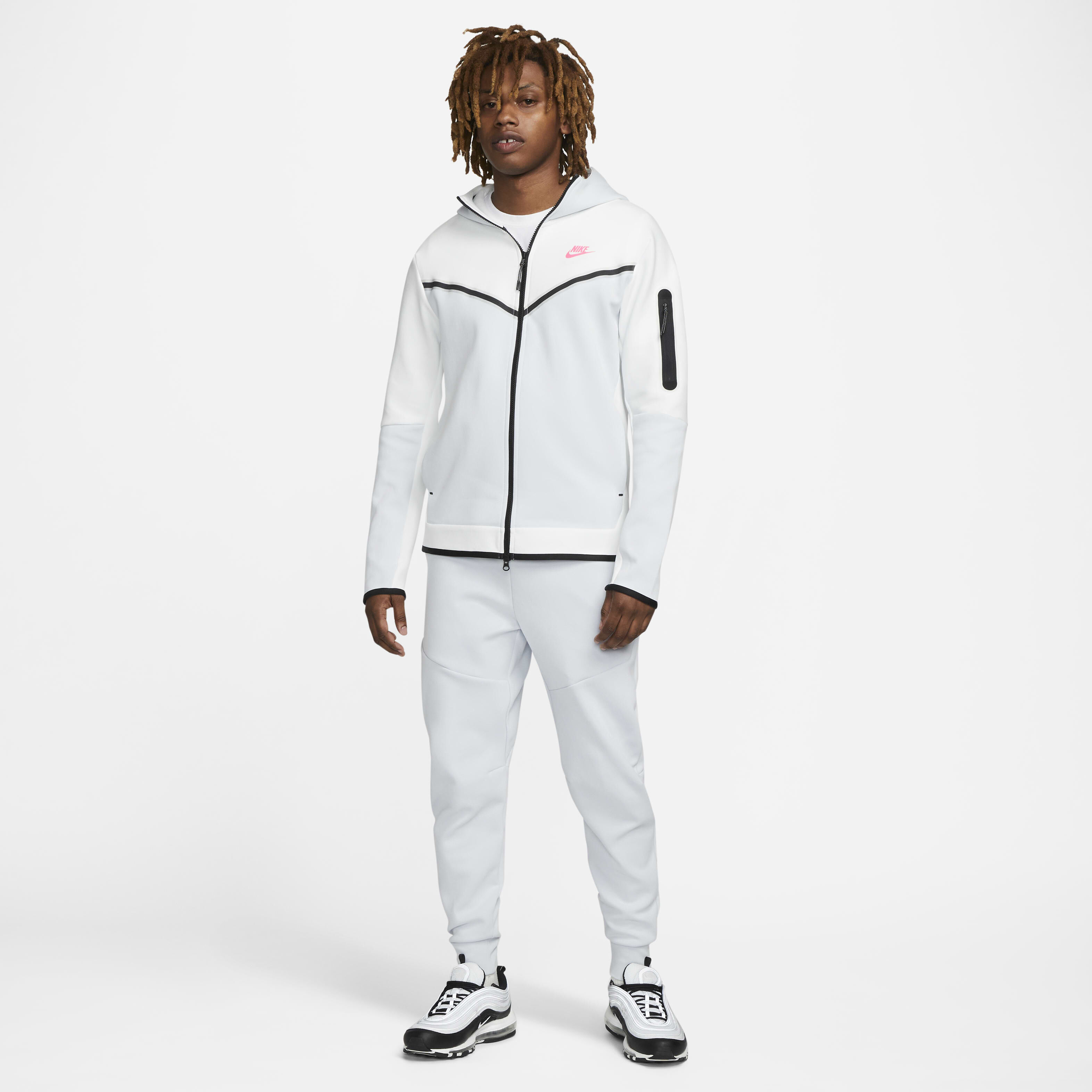 Nike tracksuit tech shop