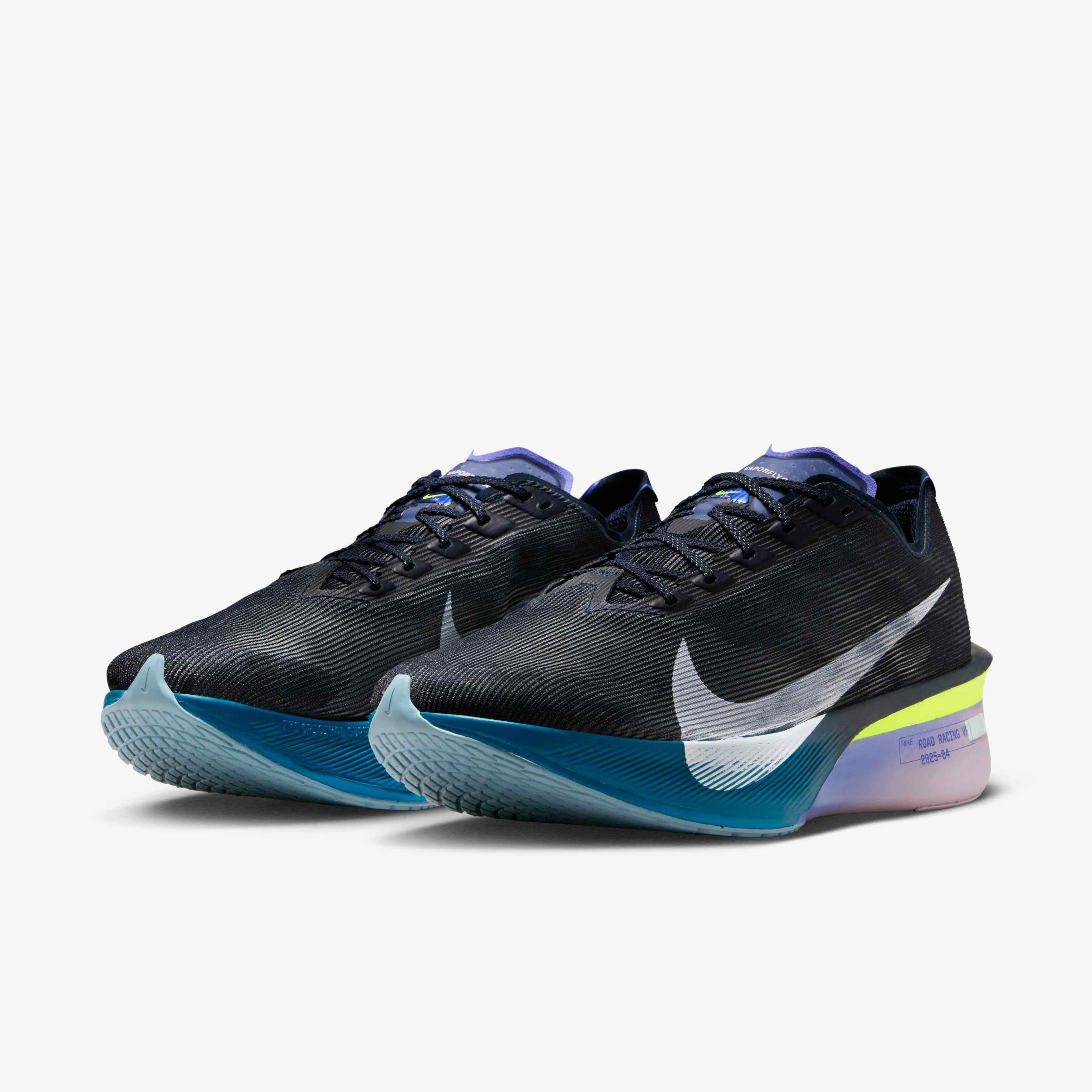 Nike Vaporfly 4 image number 4
