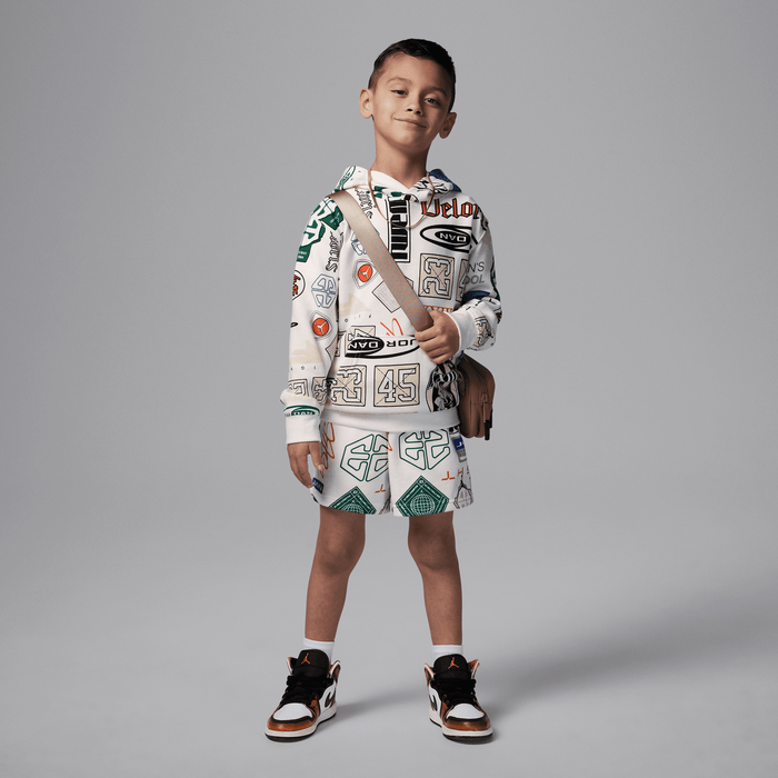 Jordan Essentials image number 3 Jordan Essentials image number 3