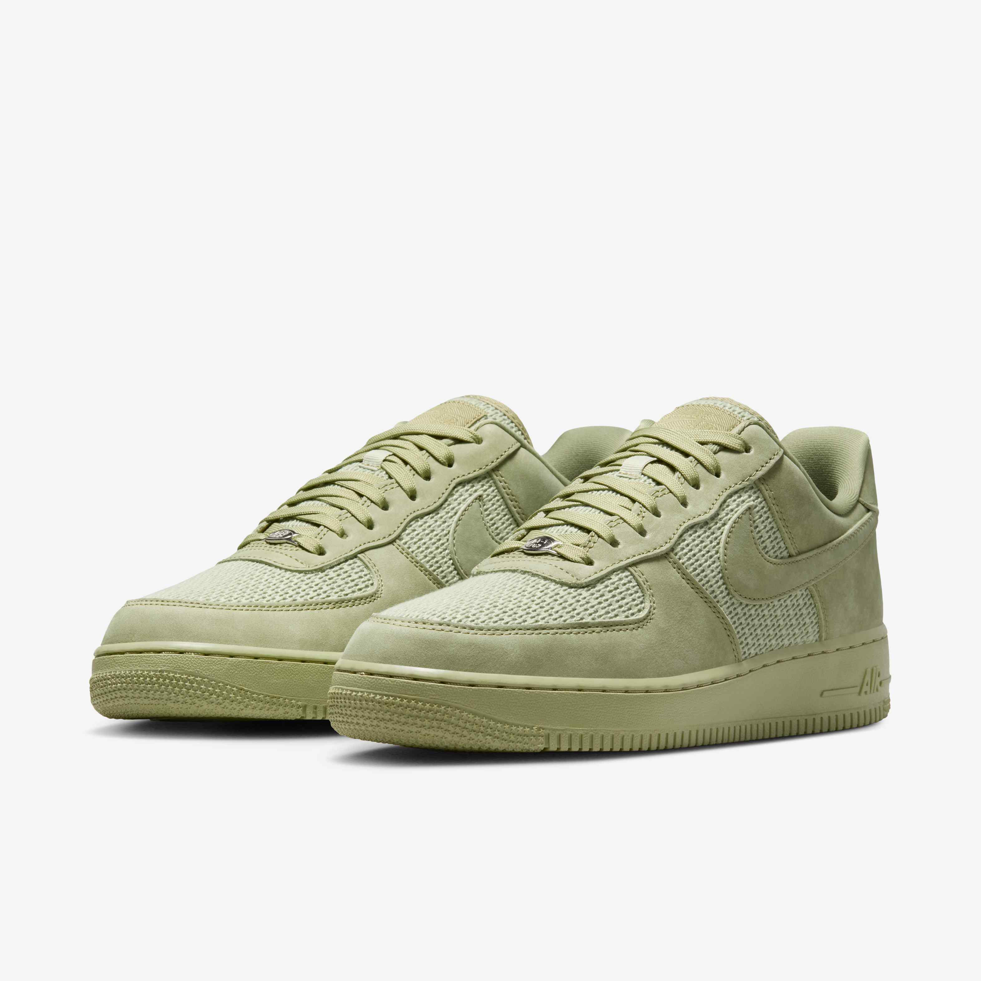 Nike Air Force 1 '07 LV8 image number 4