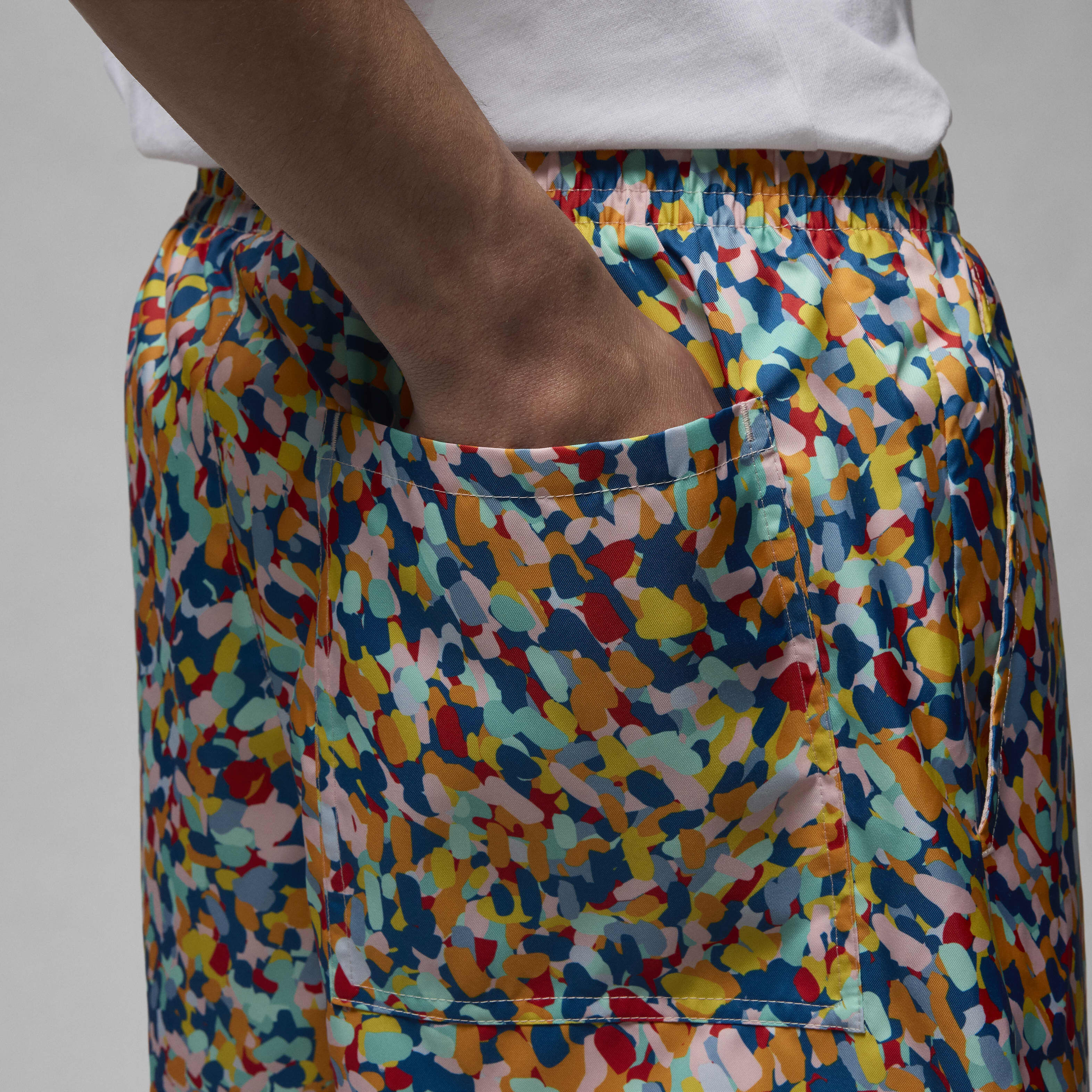 Jordan Essentials image number 6