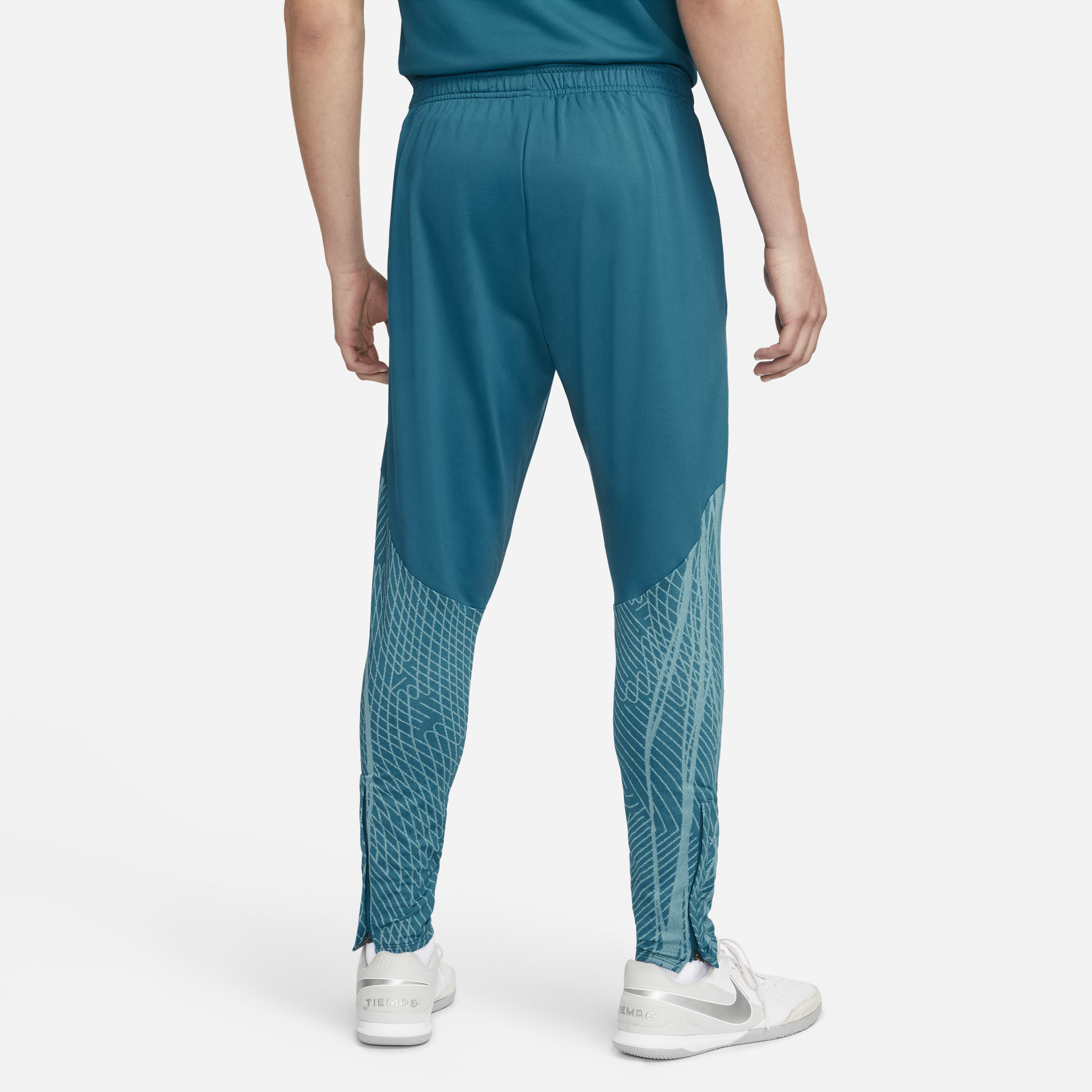 Nike Dri-FIT Strike image number 1