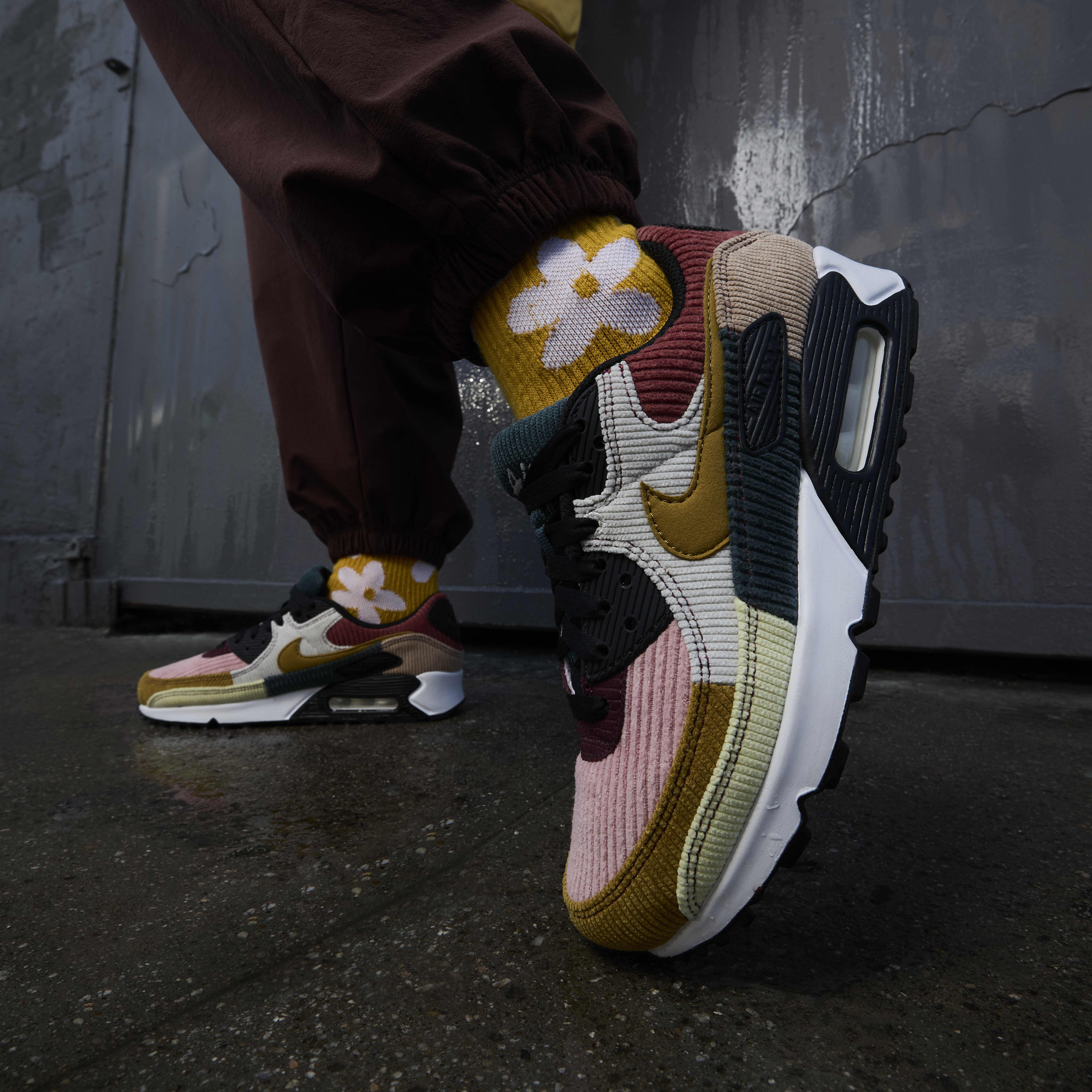 Nike c max top