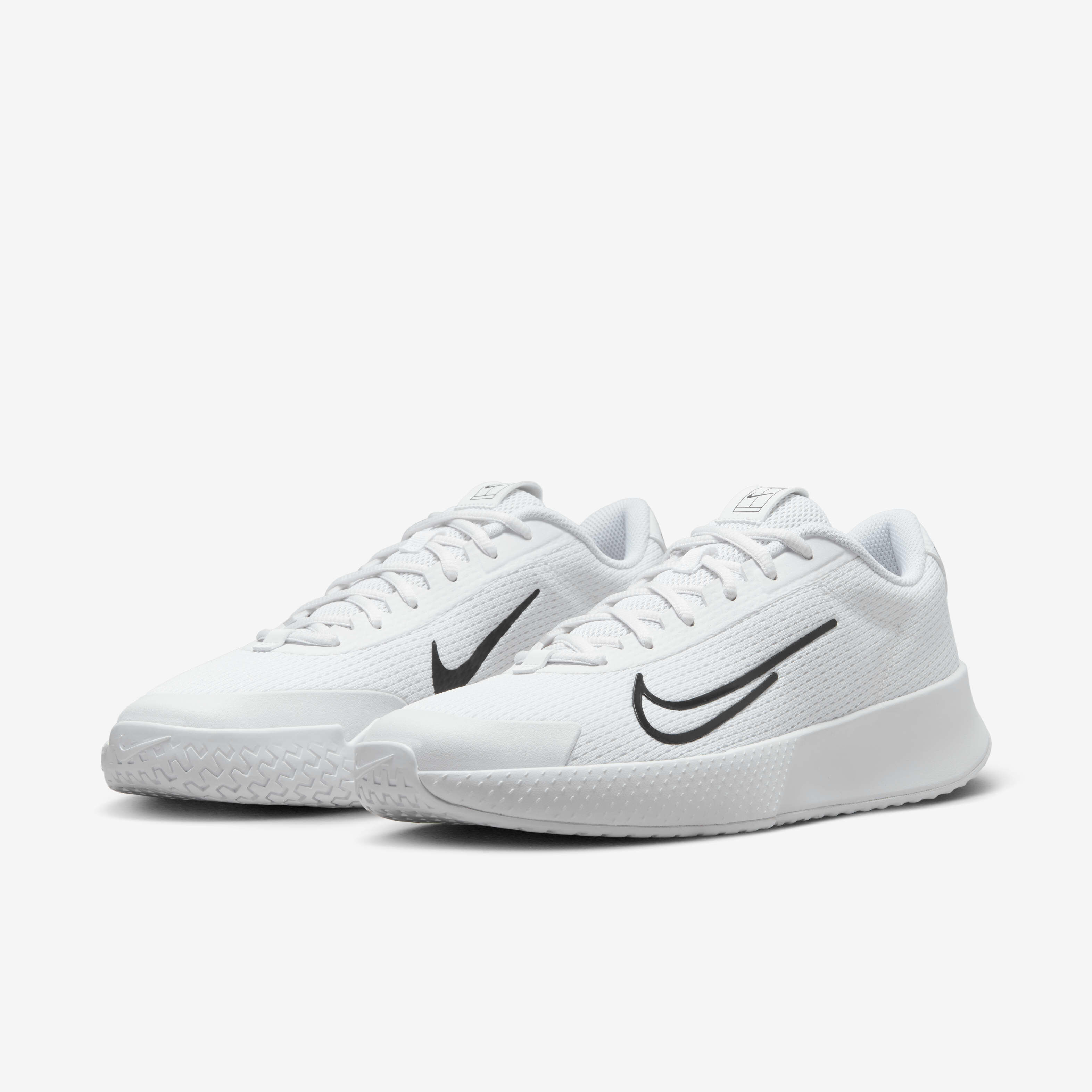 Buy NikeCourt Vapor Lite 2 Men s Hard Court Tennis Shoes Nike Saudi Official