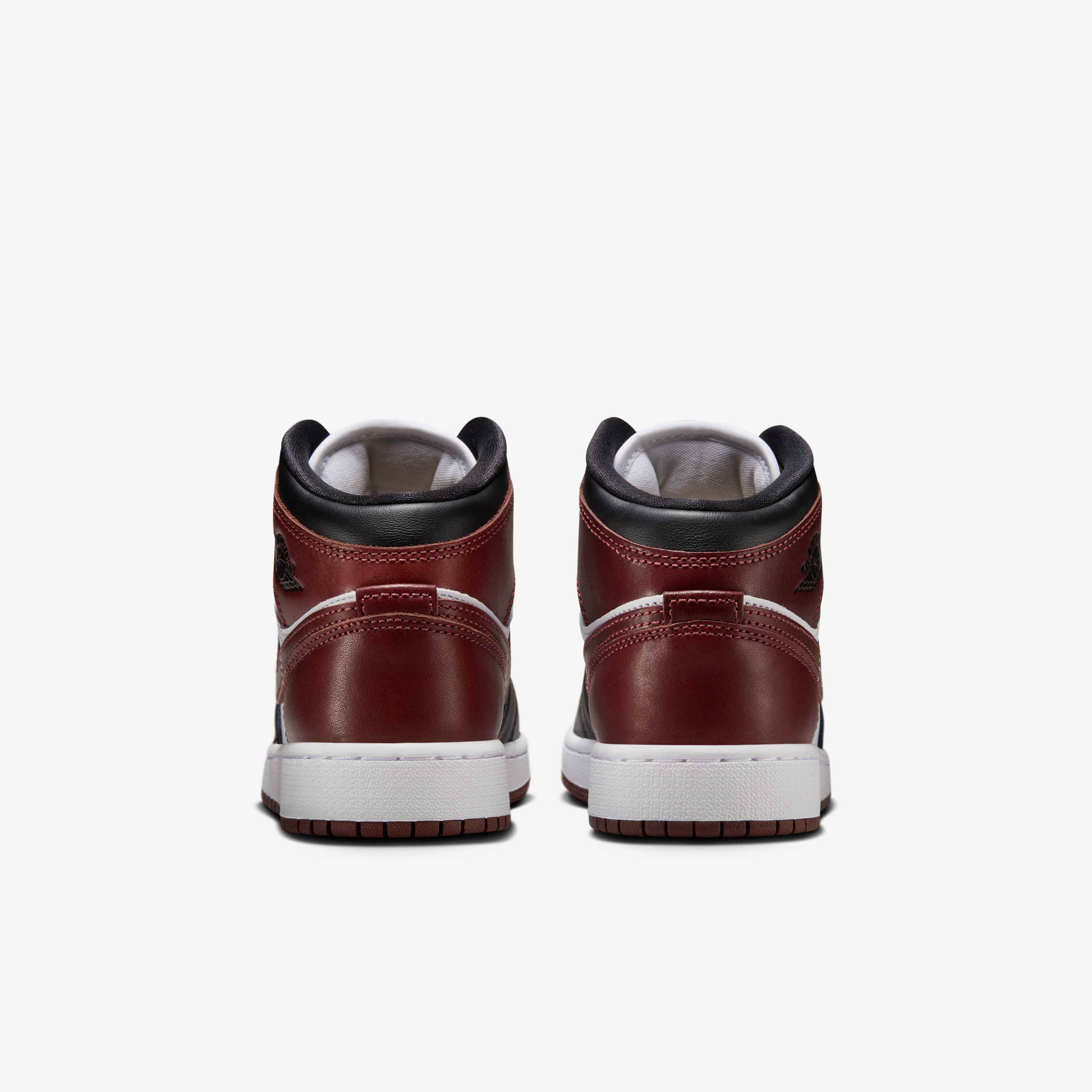 Air Jordan 1 Mid SE image number 5